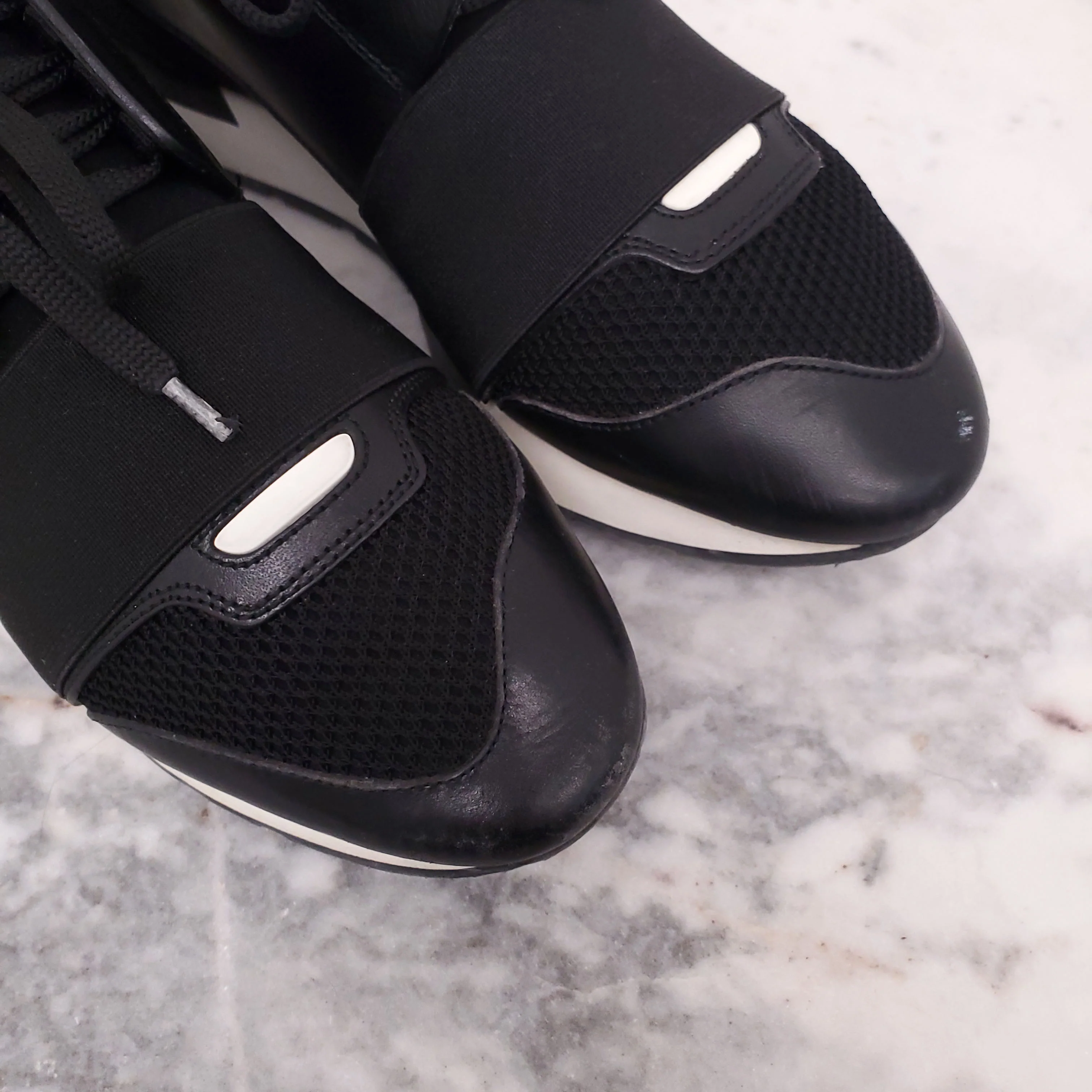 BALENCIAGA BLACK LEATHER AND ELASTIC SNEAKERS - SIZE 38 - Image 3