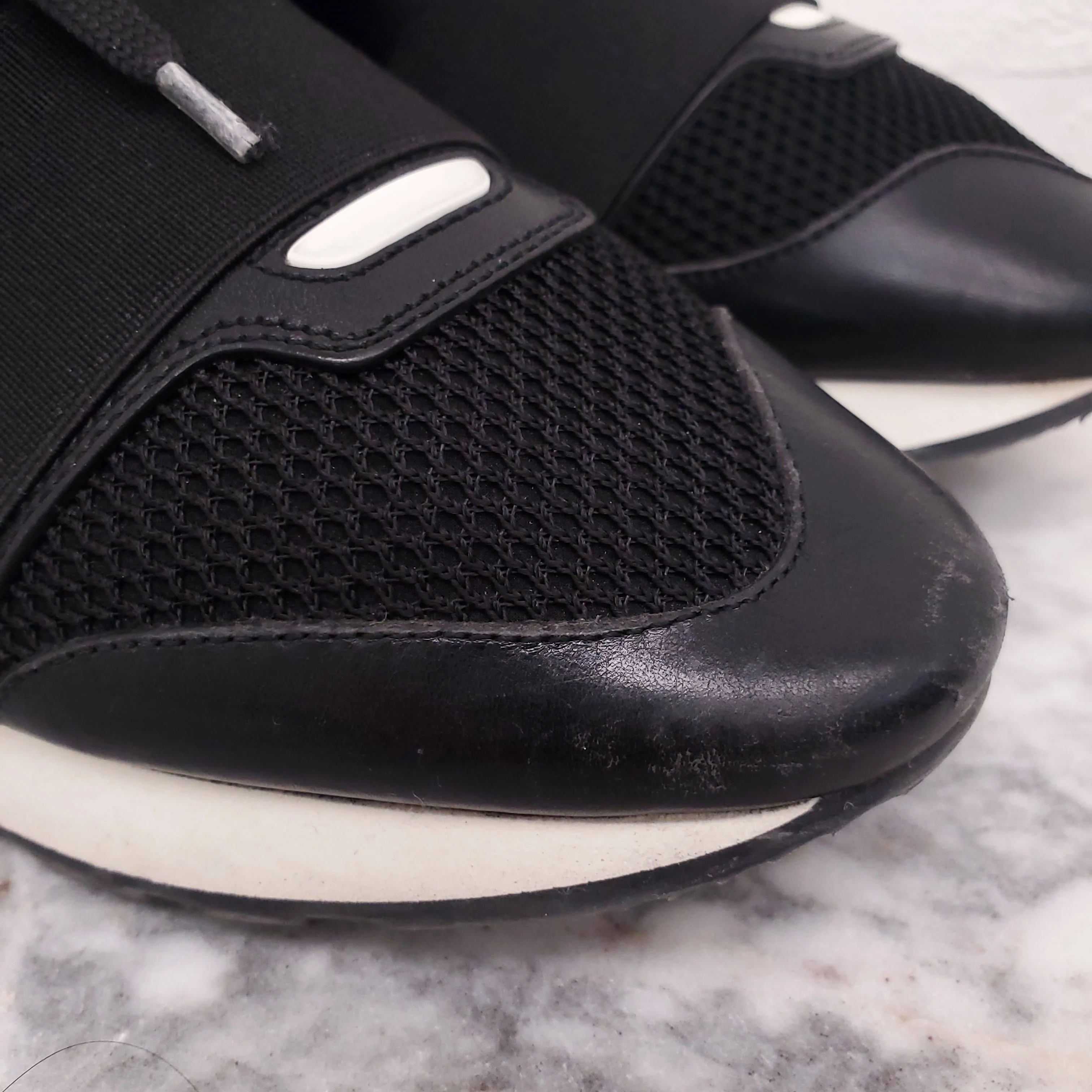 BALENCIAGA BLACK LEATHER AND ELASTIC SNEAKERS - SIZE 38 - Image 4