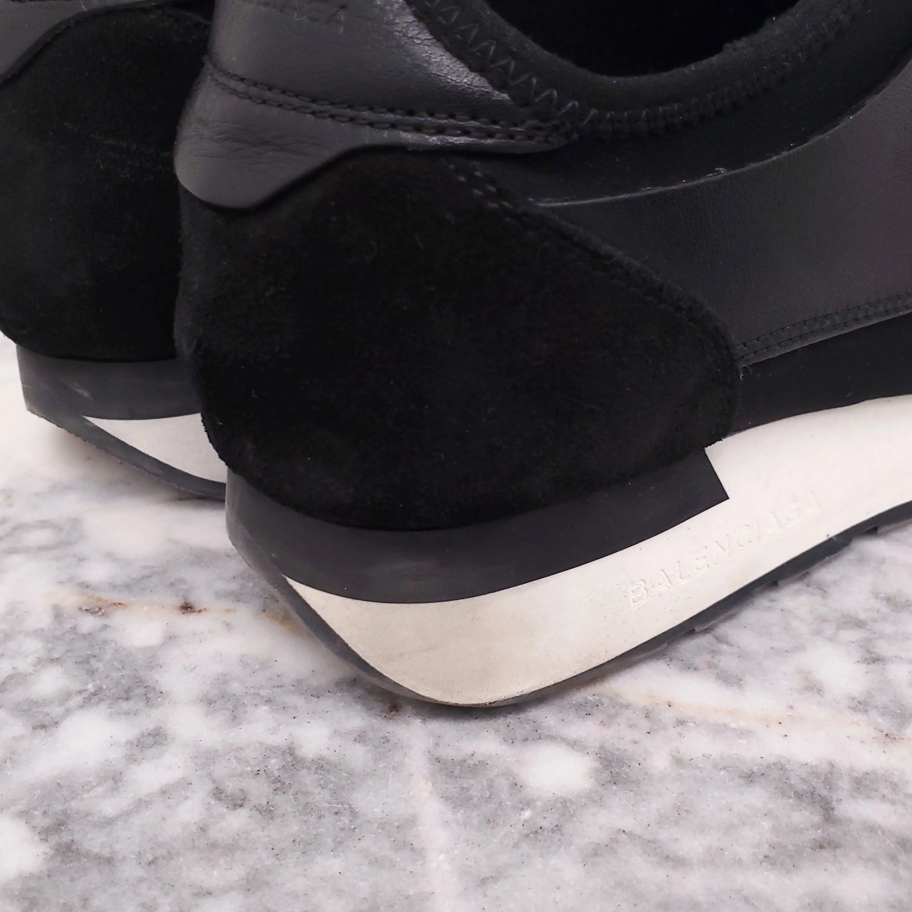 BALENCIAGA BLACK LEATHER AND ELASTIC SNEAKERS - SIZE 38 - Image 9