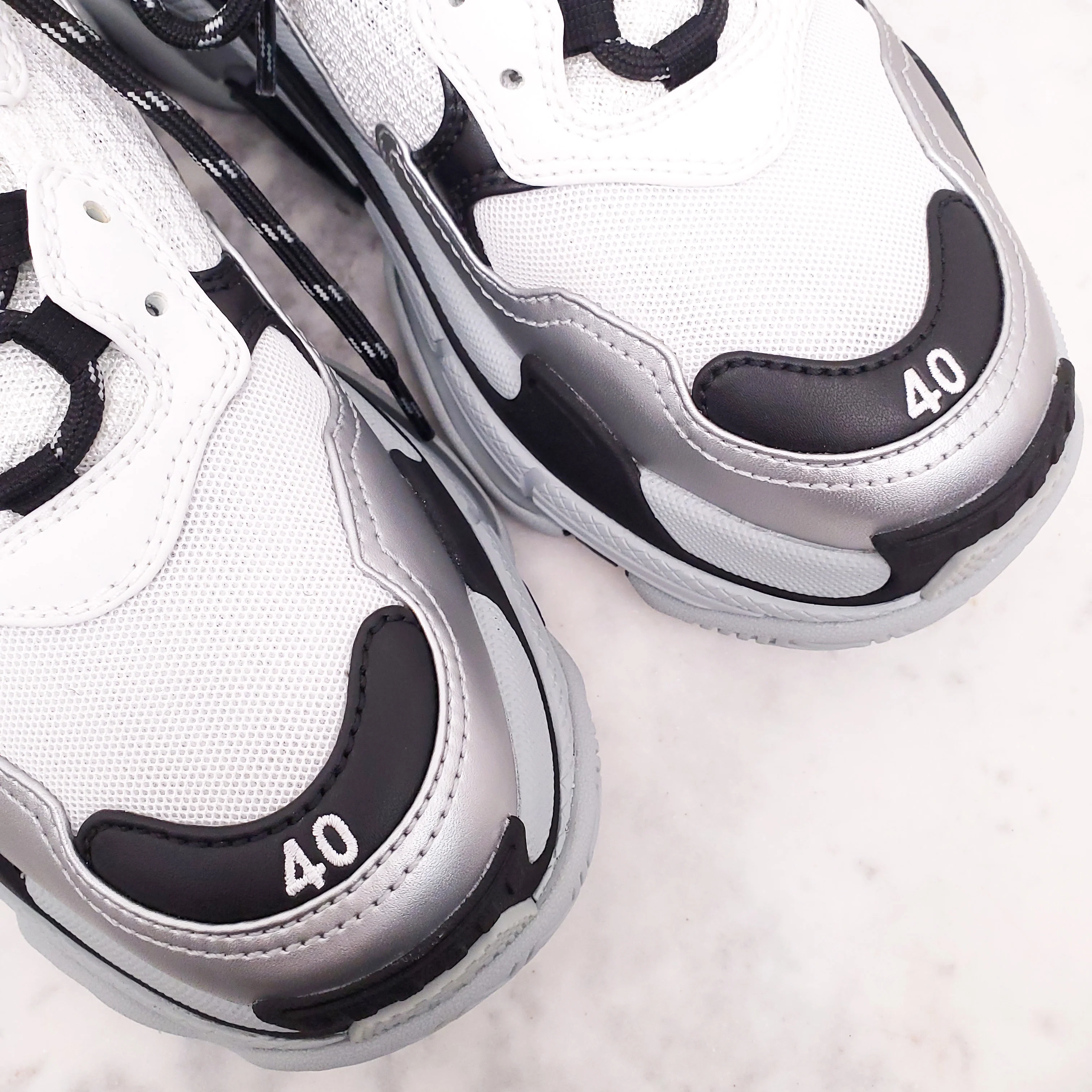 BALENCIAGA GREY/BLACK FLUO CLEAR SOLE SNEAKERS - SIZE 40 - Image 3