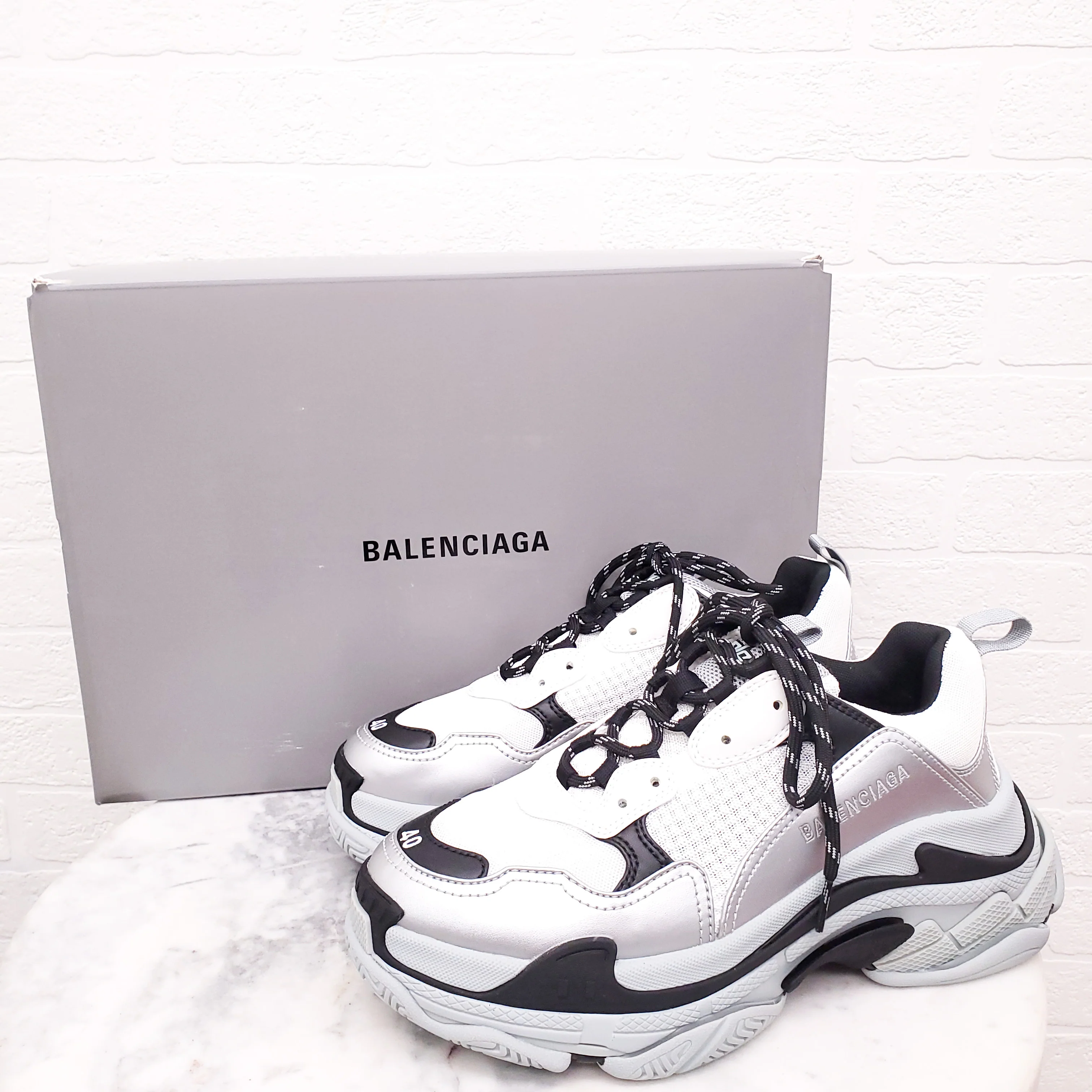 BALENCIAGA GREY/BLACK FLUO CLEAR SOLE SNEAKERS - SIZE 40 - Image 5