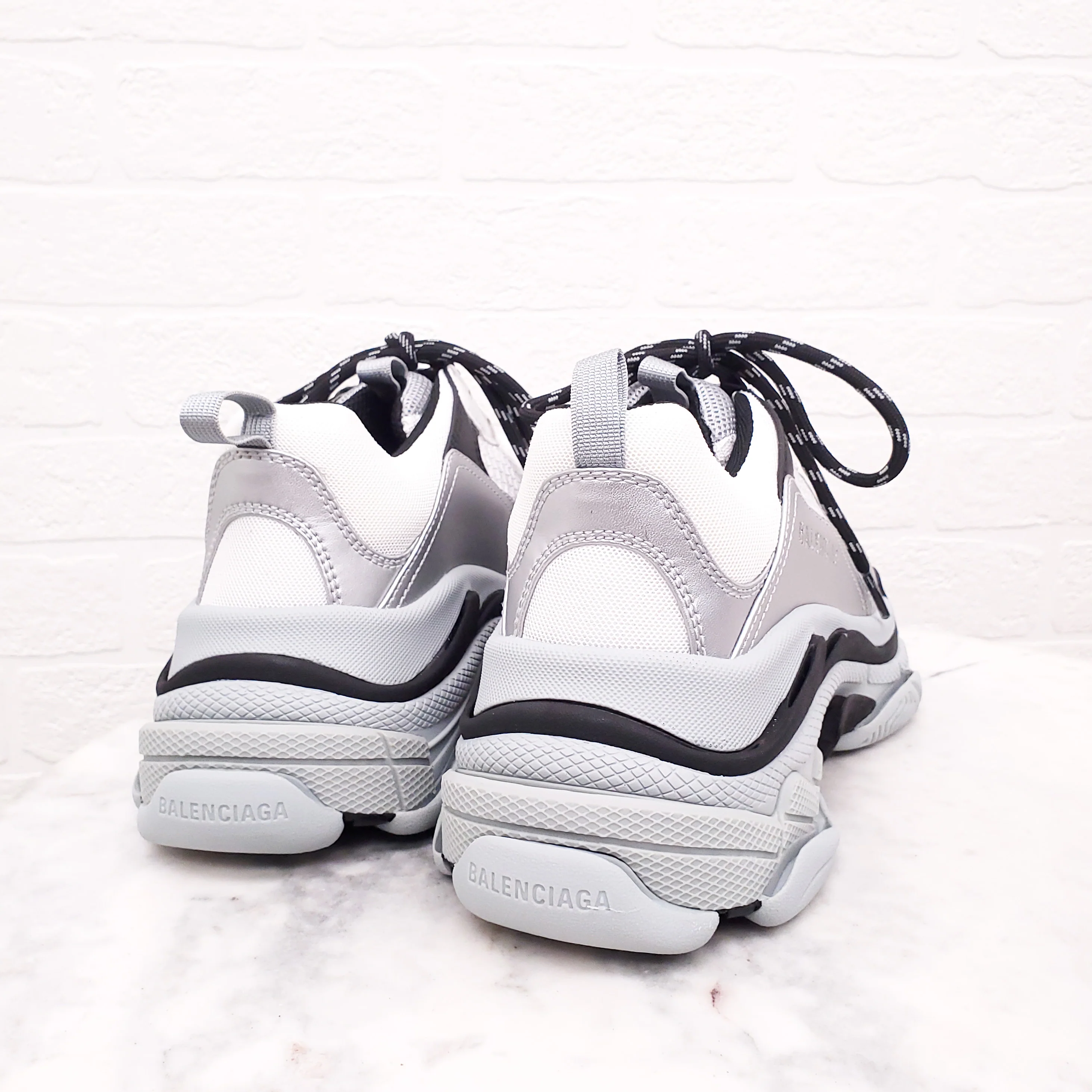 BALENCIAGA GREY/BLACK FLUO CLEAR SOLE SNEAKERS - SIZE 40 - Image 6