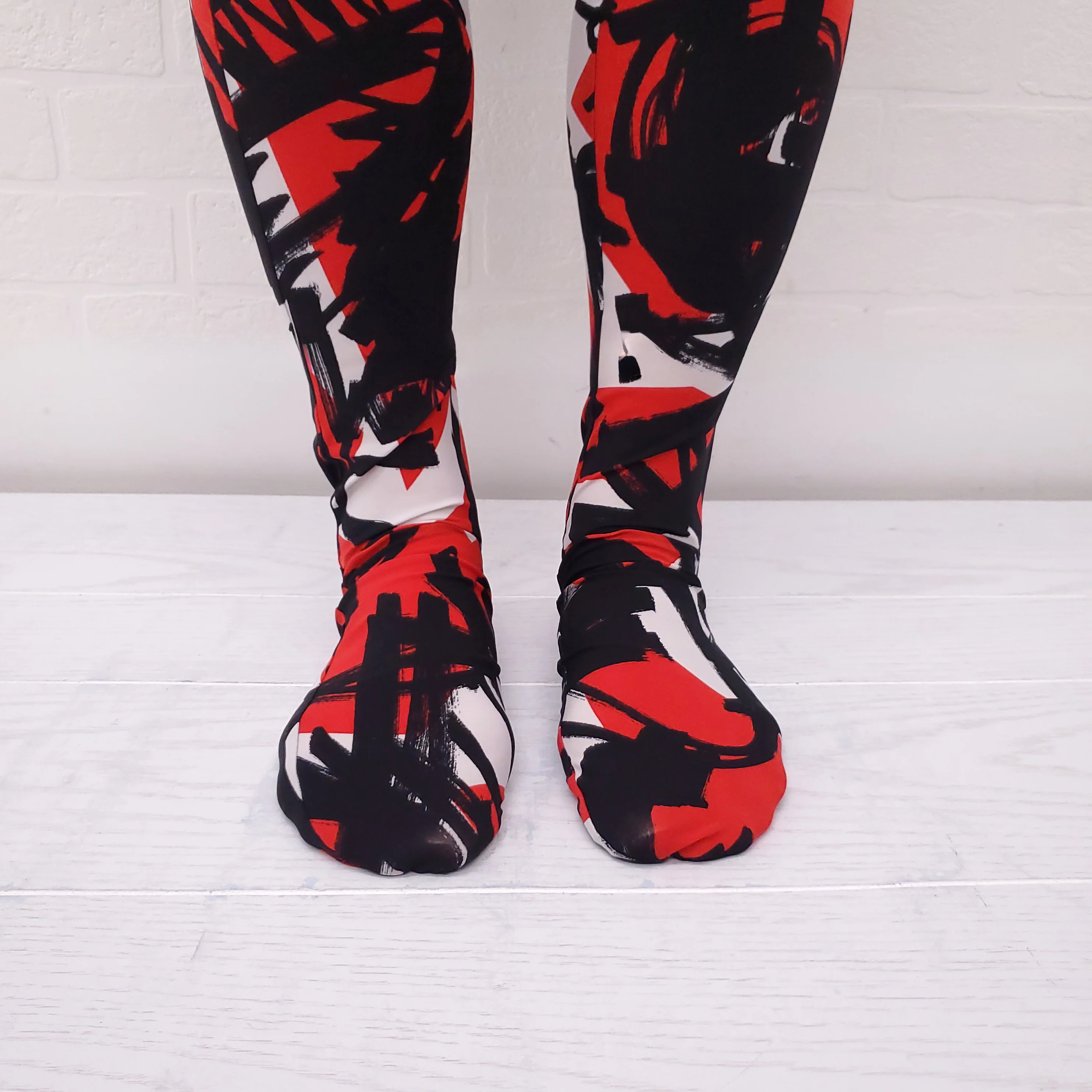BURBERRY GRAFFITI LEGGINGS  - SIZE M - Image 3