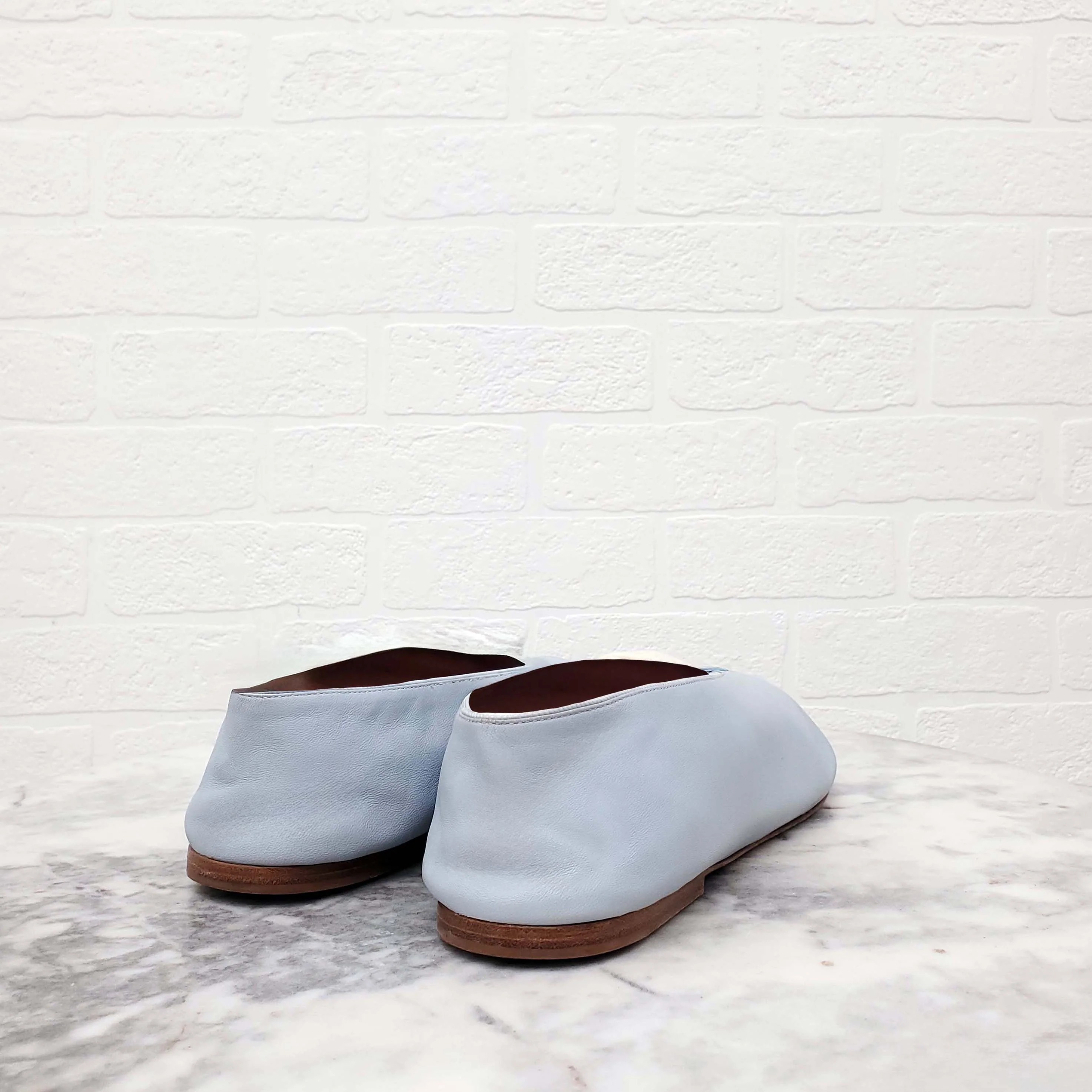 CELINE BABY BLUE LEATHER POINTED TOE BALLET FLATS - SIZE 40.5 - Image 3