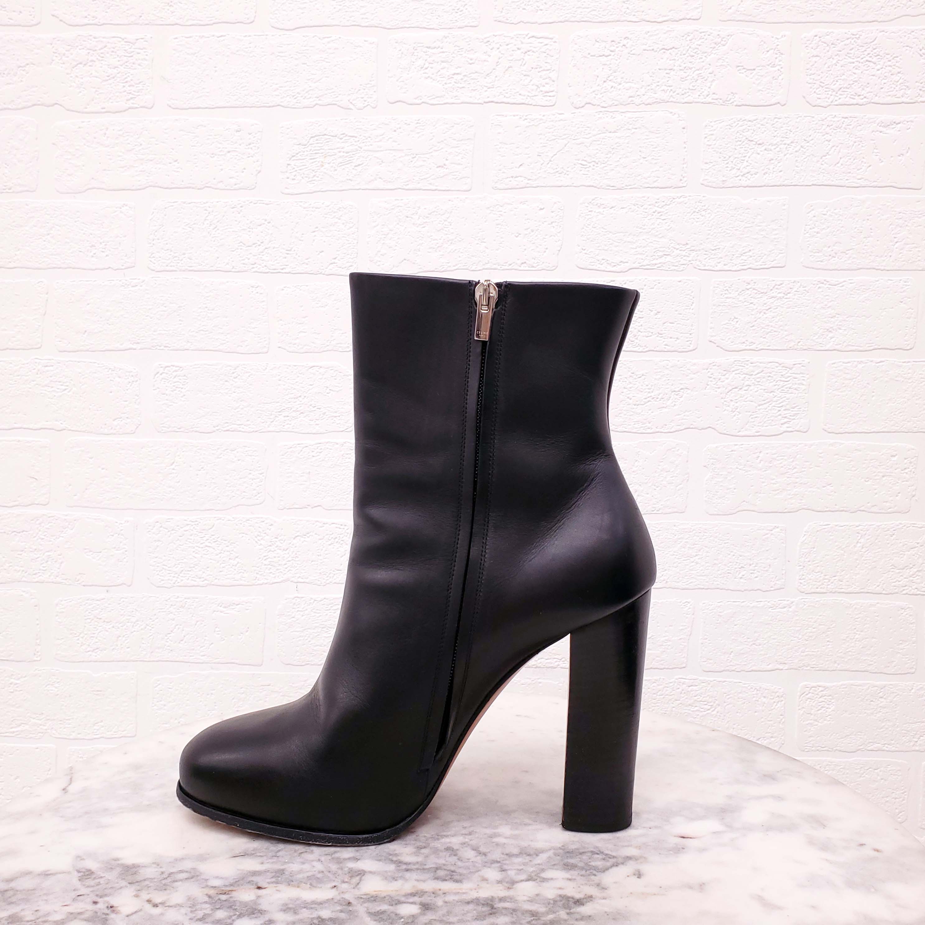 CELINE BLACK LEATHER BLOCK HEEL BOOTS - SIZE 40.5 - Image 3