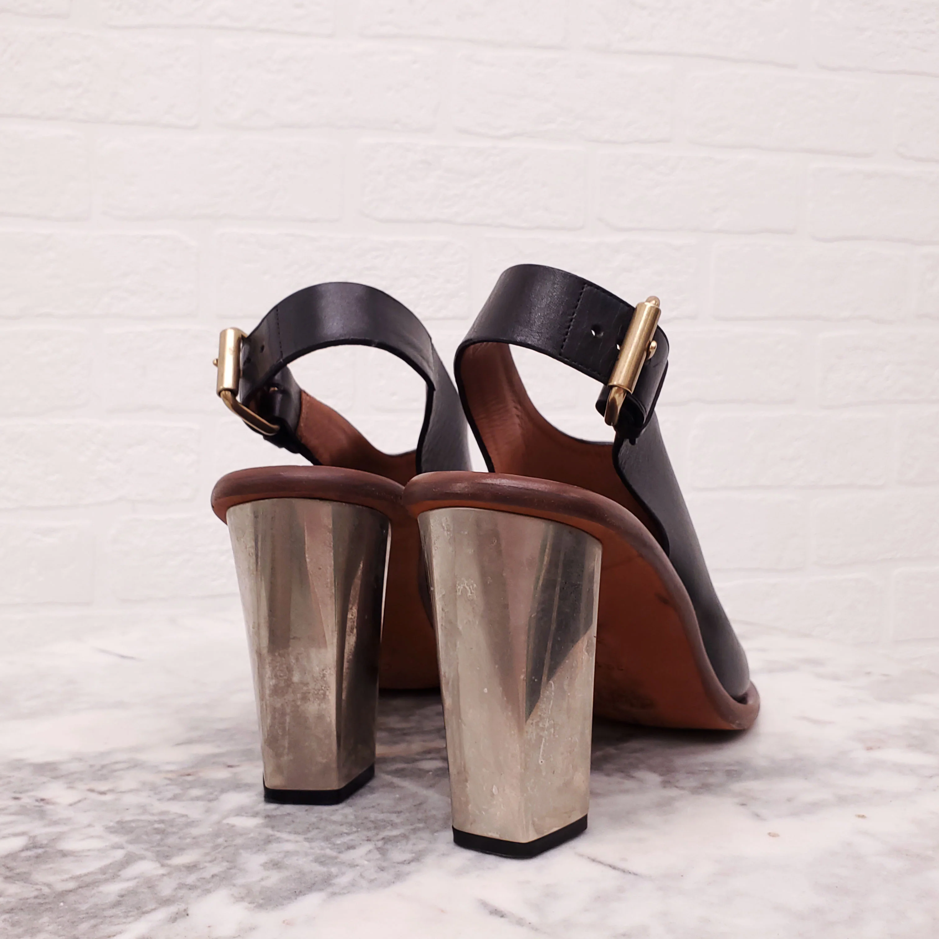 CELINE BLACK LEATHER BUCKLE AND PEEP TOE HEELS WITH SILVER BLOCK HEEL - SIZE 39.5 - Image 3