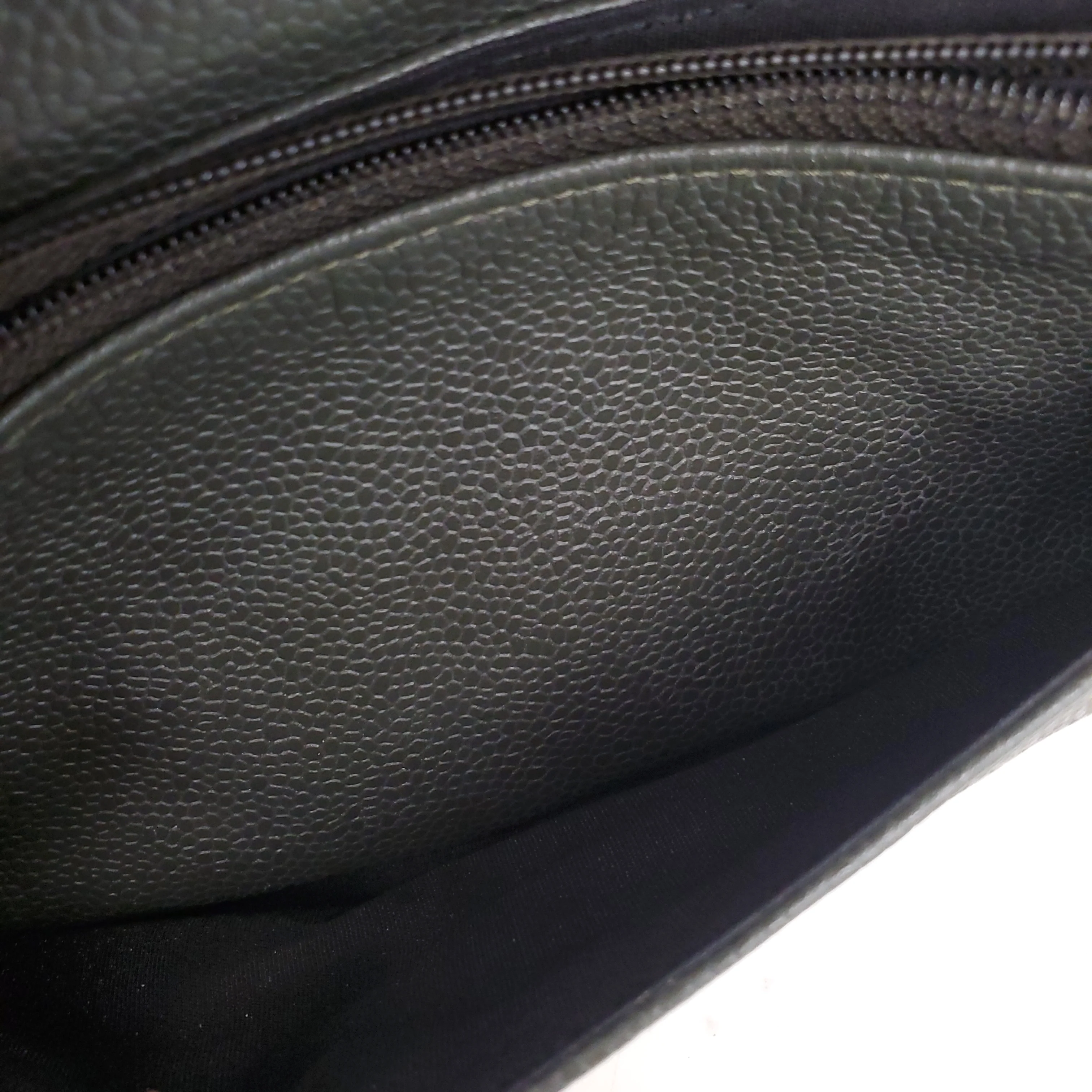 CHANEL KAKI HALF CRESCENT INTERLOCKING CC WALLET ON CHAIN - Image 12