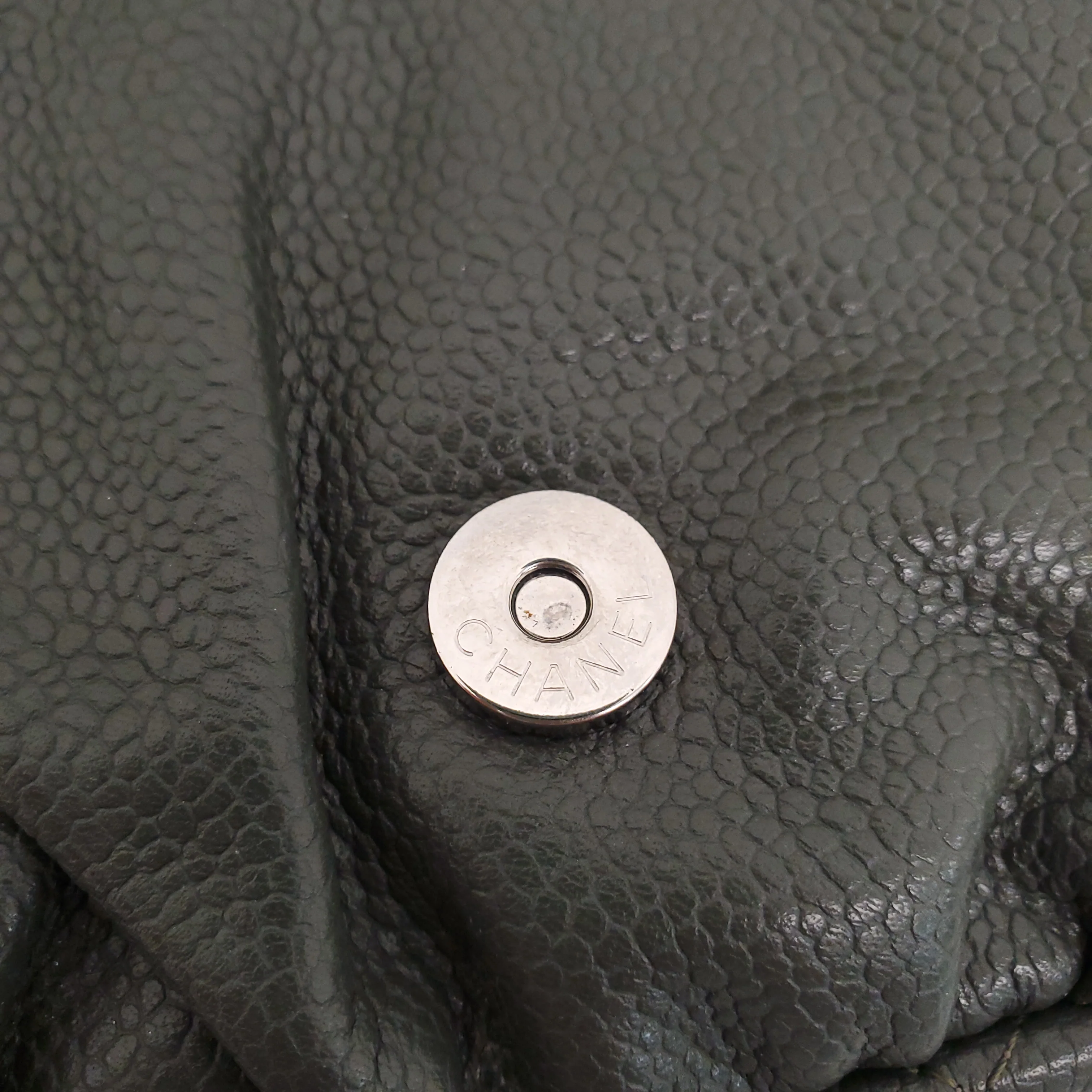 CHANEL KAKI HALF CRESCENT INTERLOCKING CC WALLET ON CHAIN - Image 13