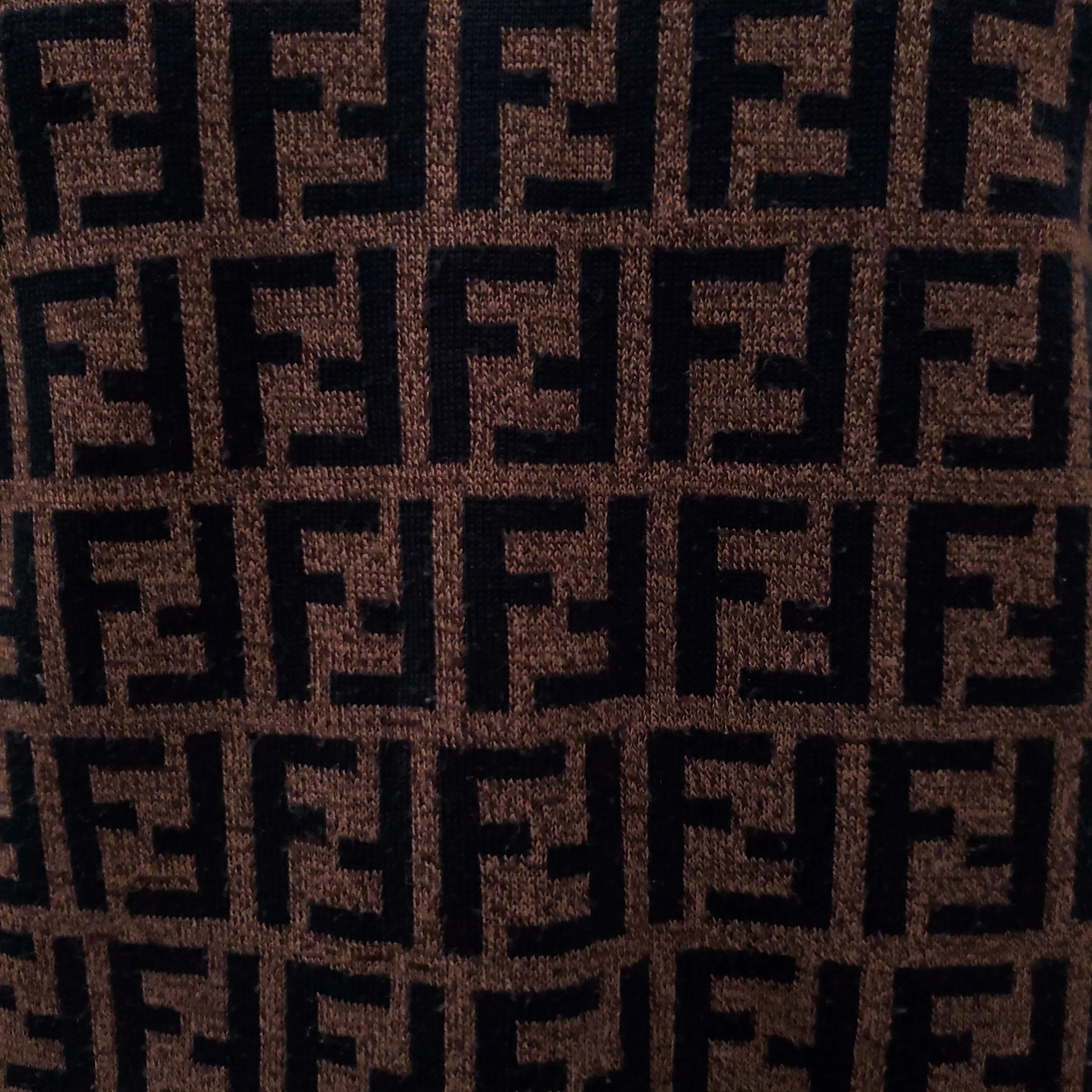 FENDI BROWN LOGO SWEATER - SIZE L - Image 3