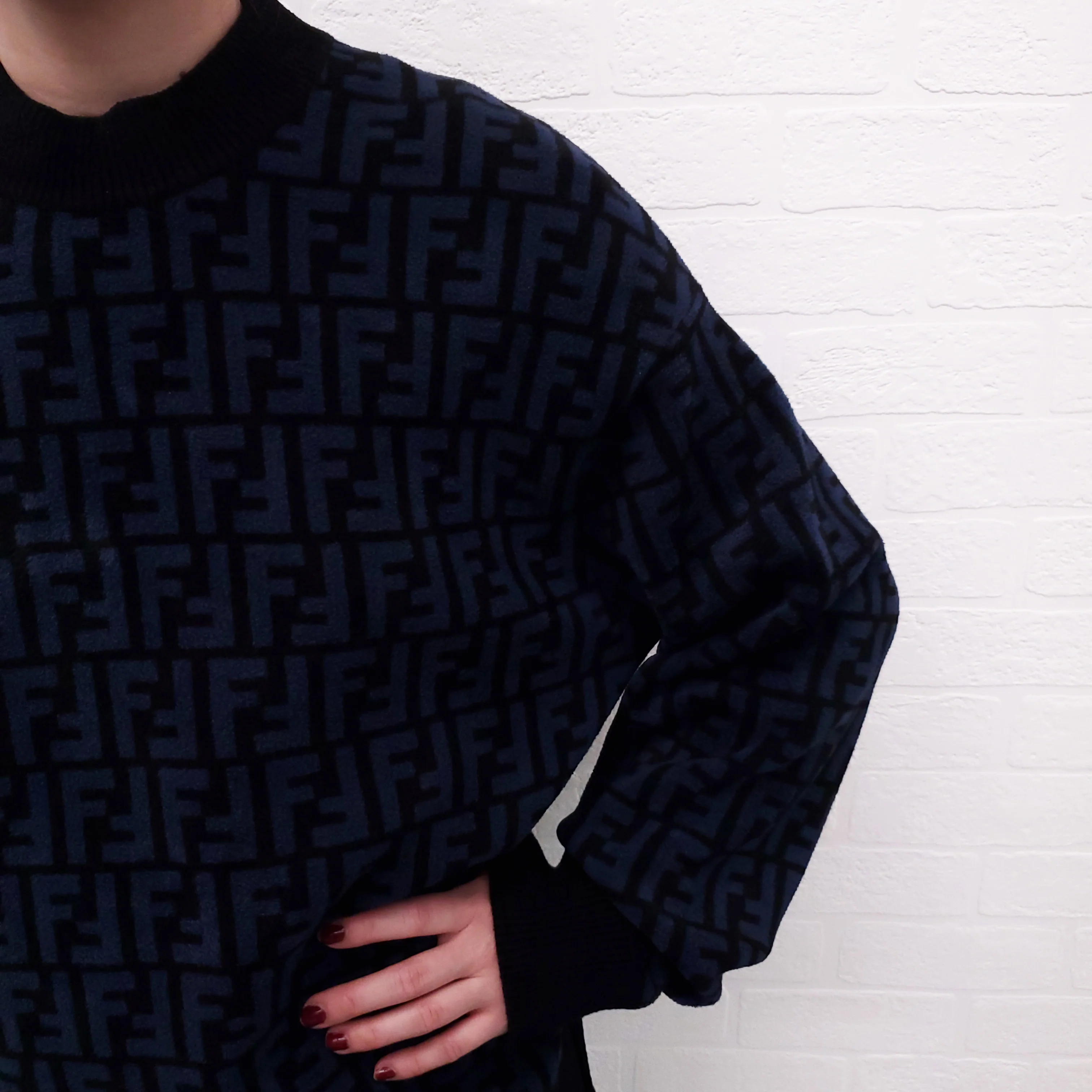 FENDI LOGO BLUE AND BLACK KNIT SWEATER - SIZE 38 - Image 3