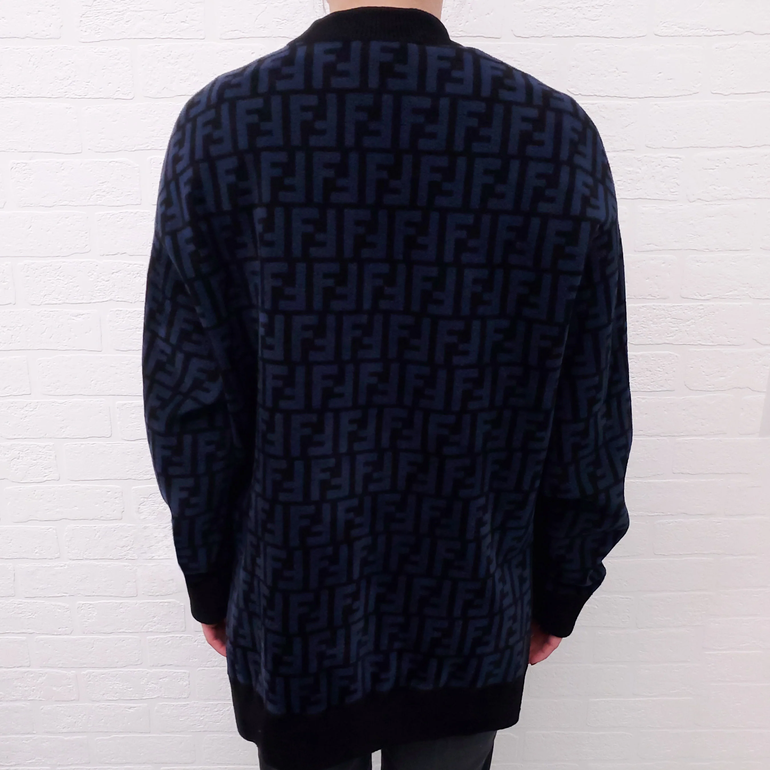 FENDI LOGO BLUE AND BLACK KNIT SWEATER - SIZE 38 - Image 4