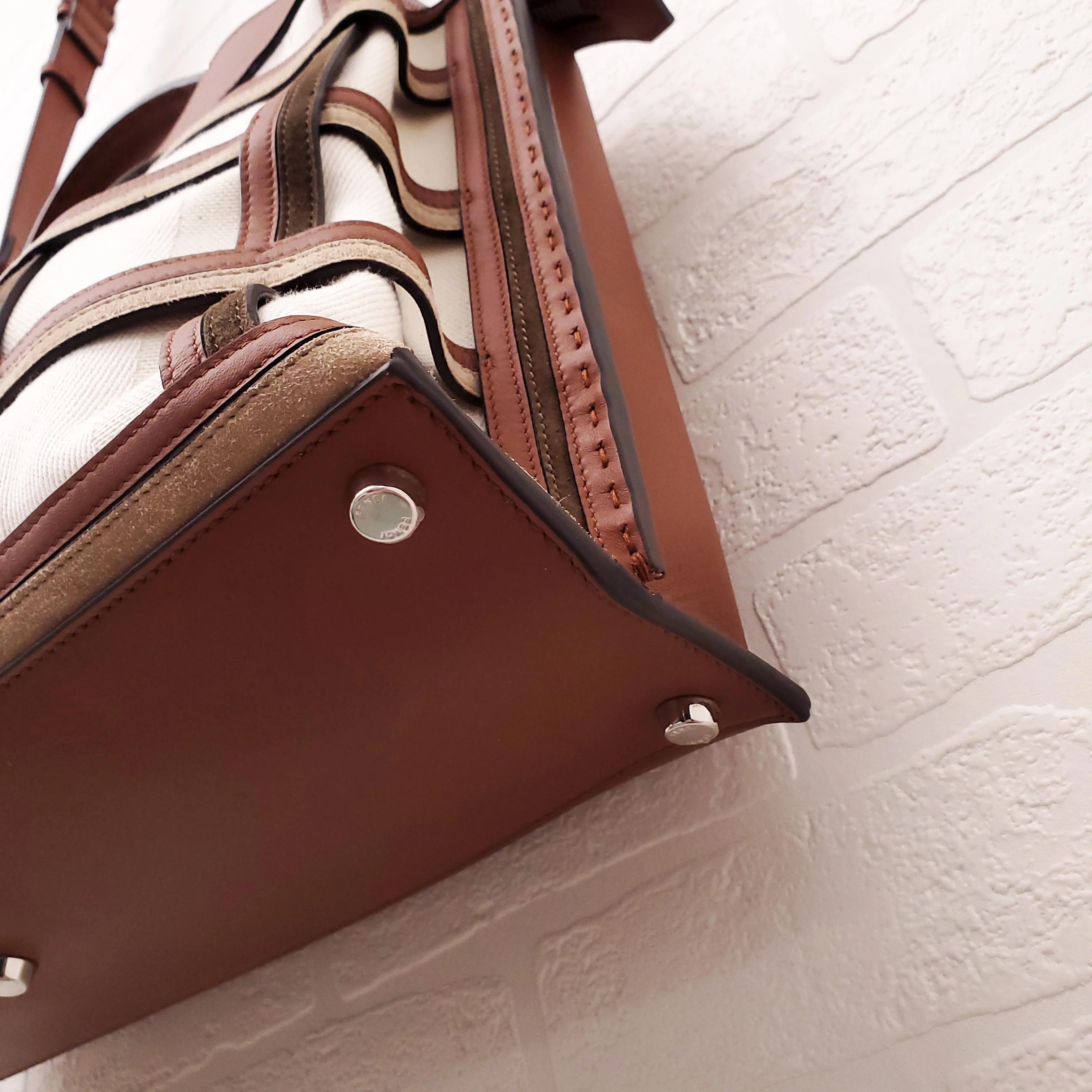 FENDI TAN LEATHER AND CANVAS LARGE 'PANELLED PEEKABOO' BAG - Image 12