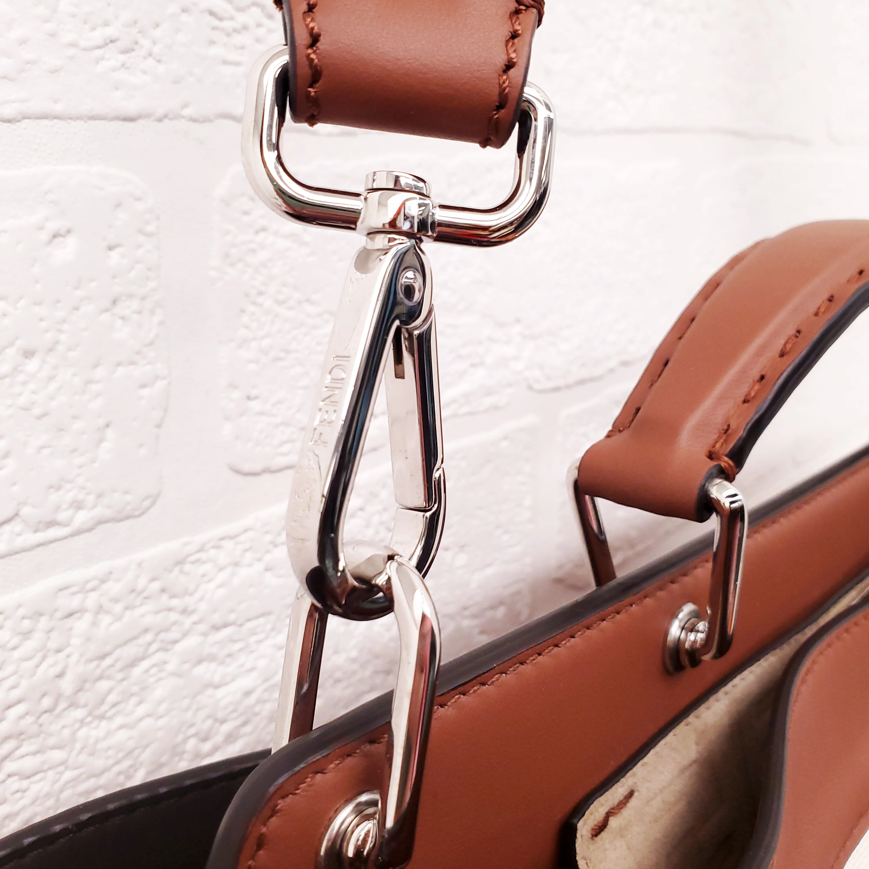 FENDI TAN LEATHER AND CANVAS LARGE 'PANELLED PEEKABOO' BAG - Image 17