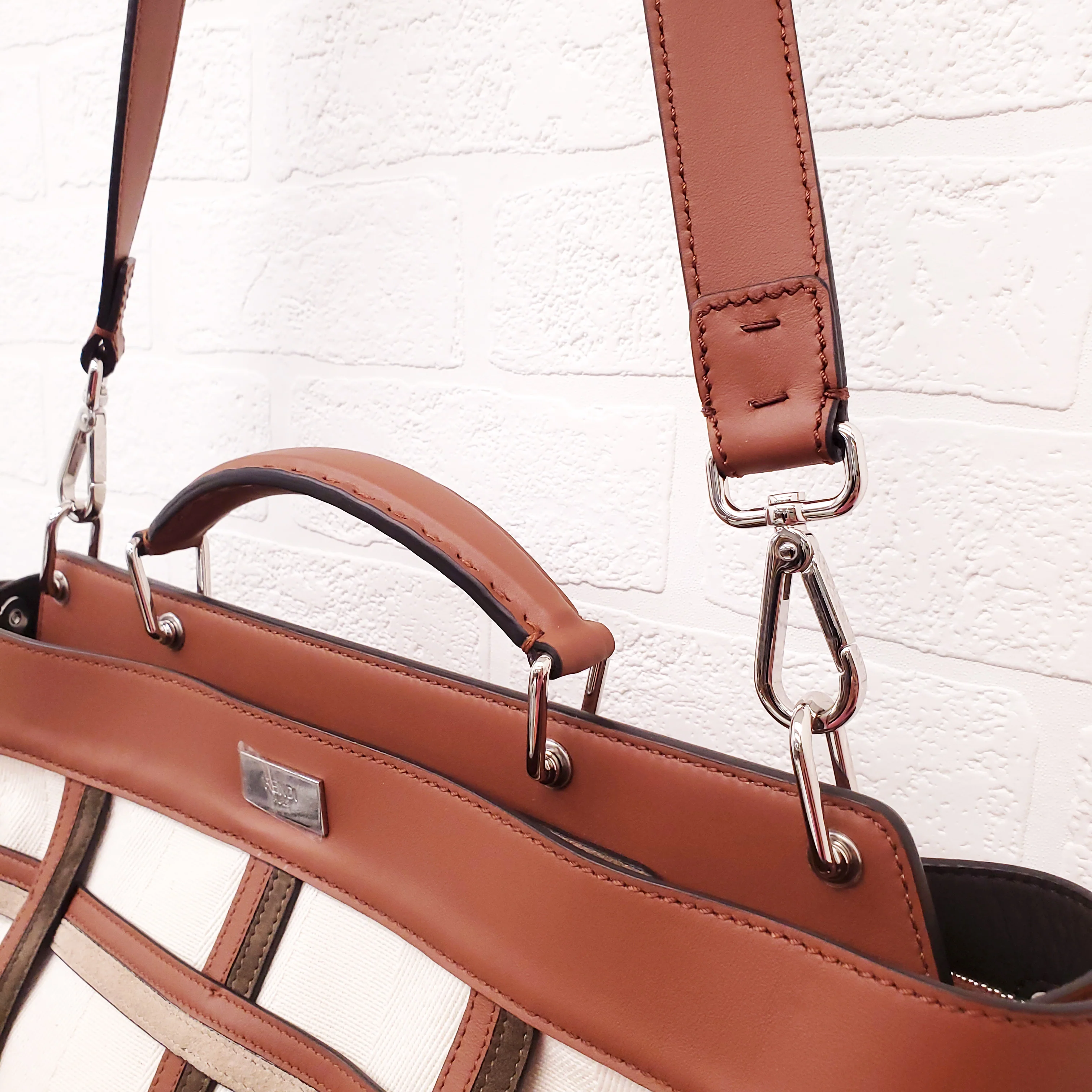 FENDI TAN LEATHER AND CANVAS LARGE 'PANELLED PEEKABOO' BAG - Image 21