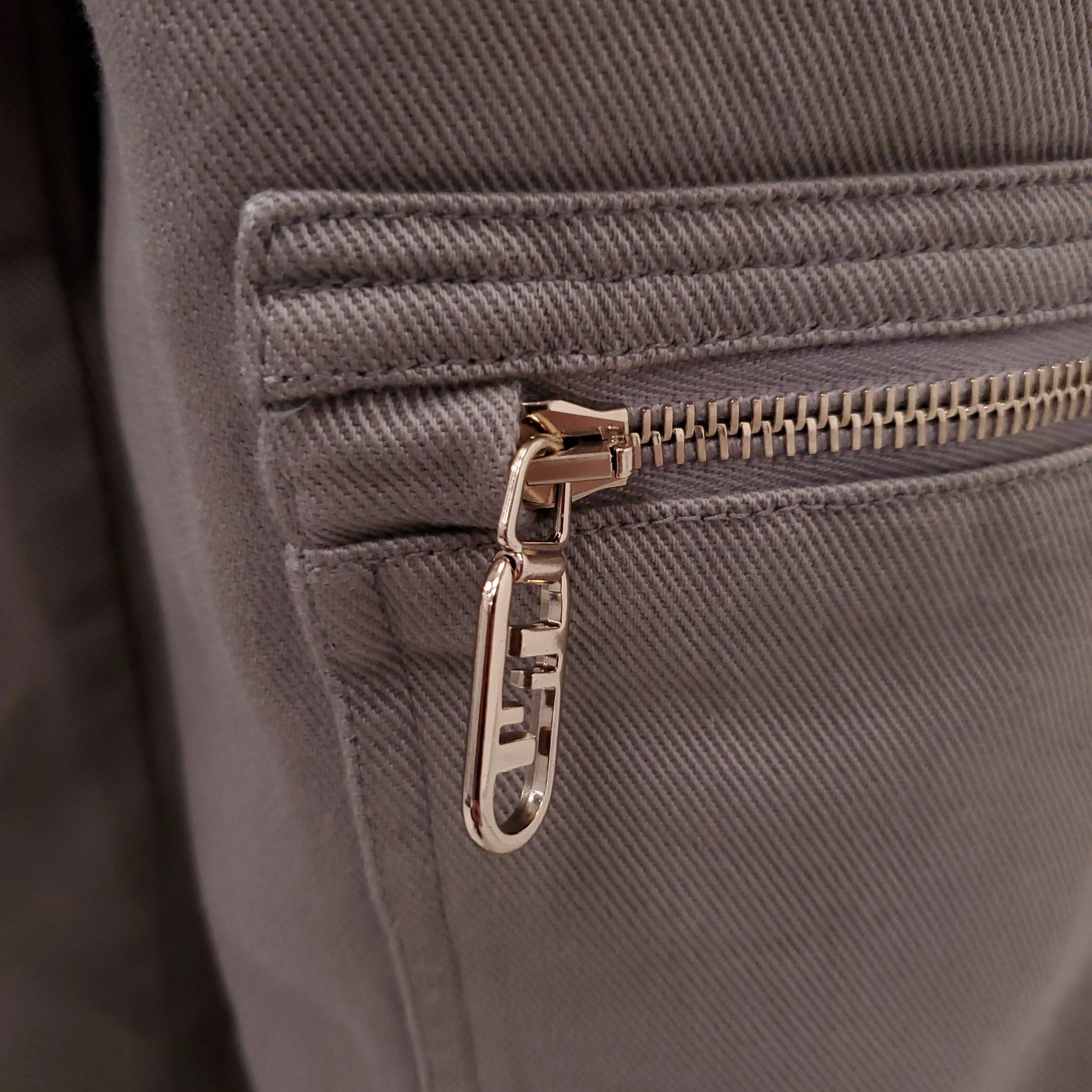 FENDI TAUPE CARGO PANTS WITH LOGO ZIPPERS - SIZE 40 - Image 5