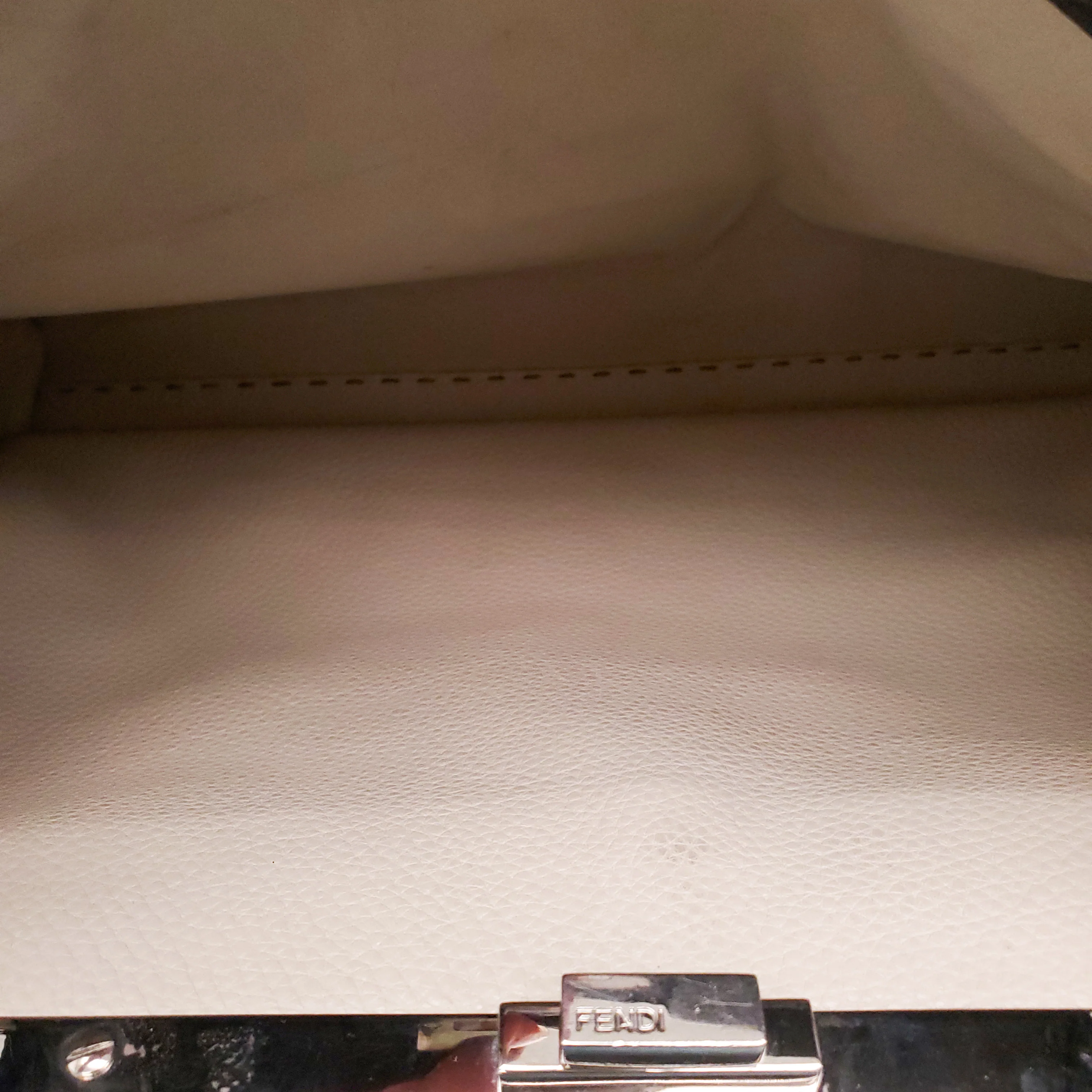 FENDI X LARGE PEEKABOO WITH FLORAL STRAP - Image 10