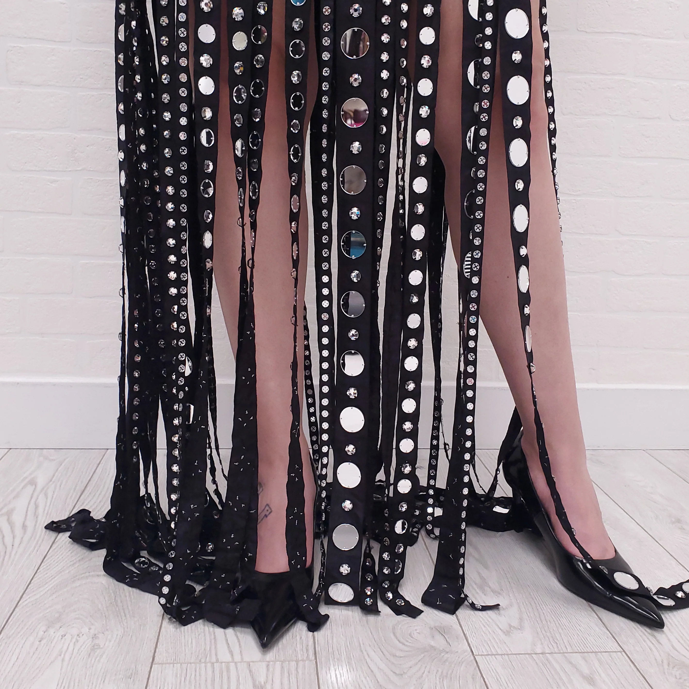 GUCCI RUNWAY MIRRORED GOWN - SIZE 44 - Image 6