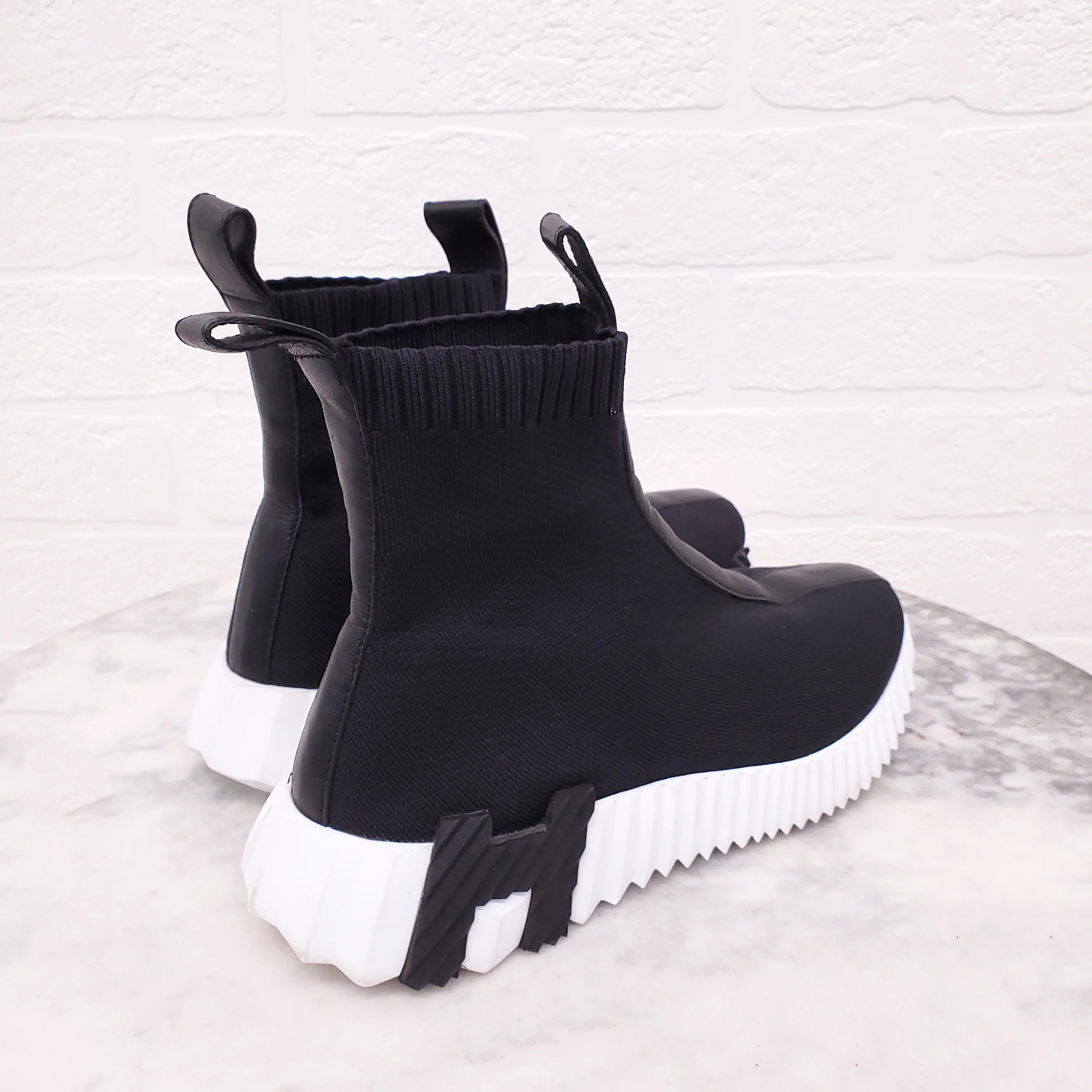 HERMÈS BLACK 'FUN SNEAKER' - SIZE 35 - Image 3