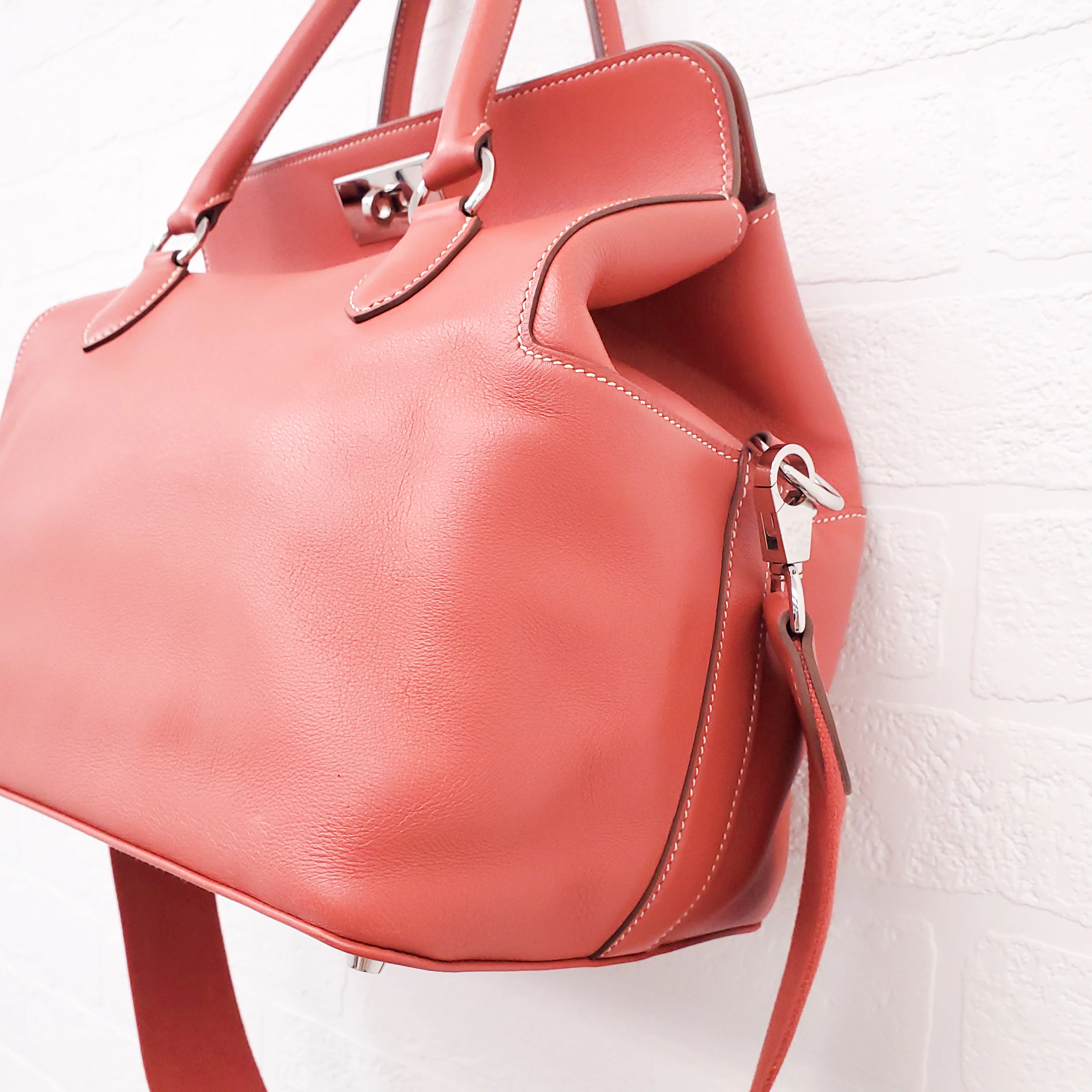 HERMÈS CORAL TOOLBOX BAG - Image 9