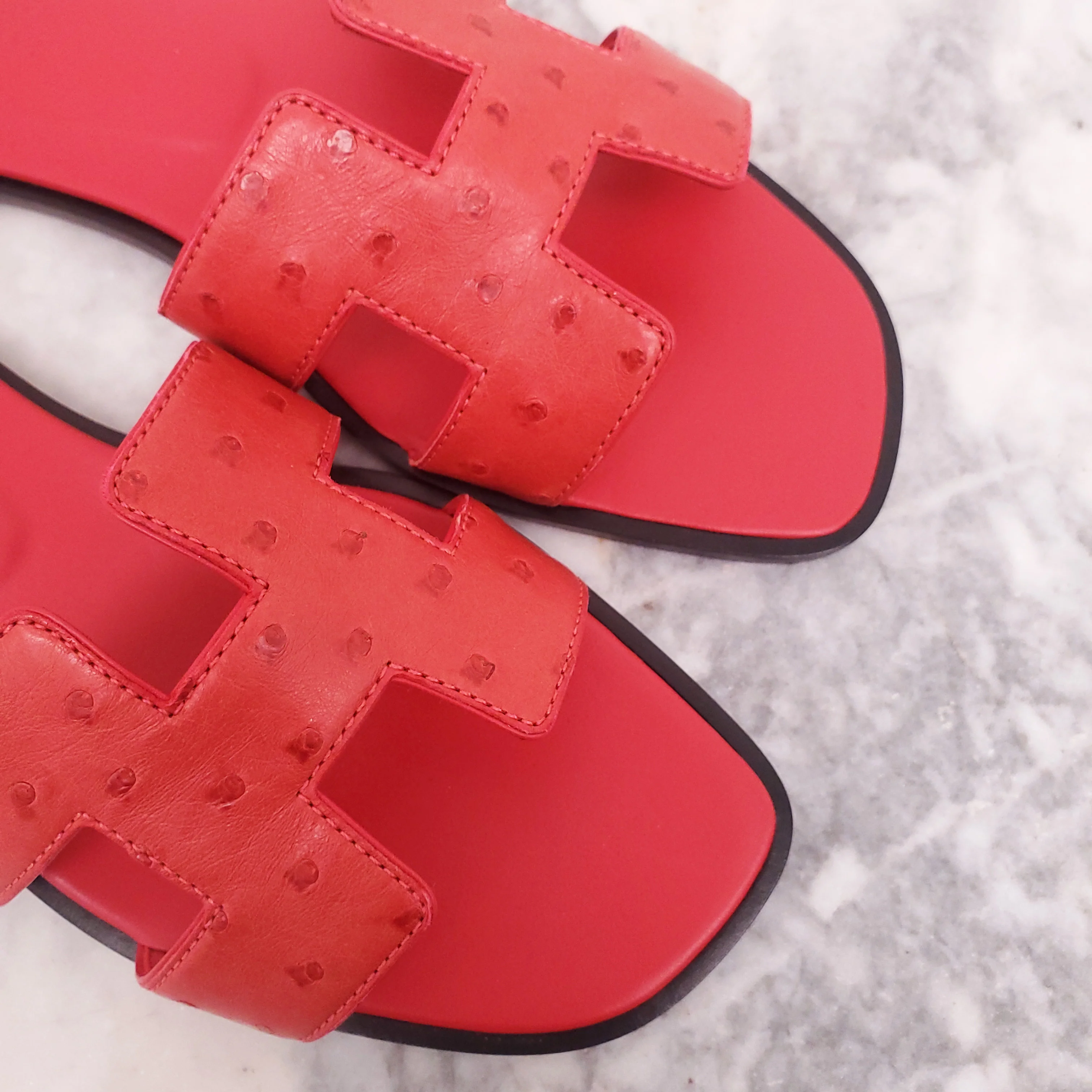 HERMÈS RED OSTRICH ORAN SANDALS - SIZE 36.5 - Image 3