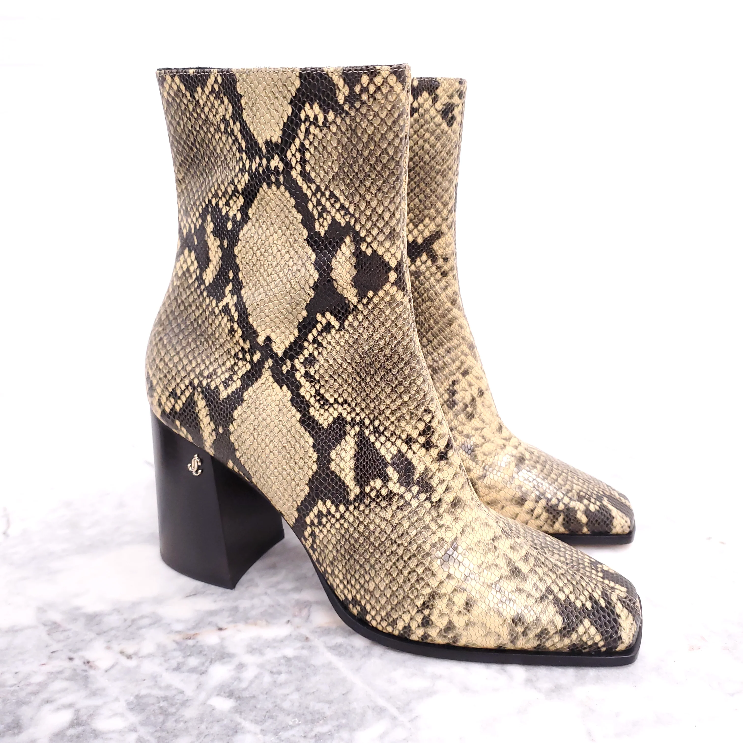 JIMMY CHOO YELLOW CROC BOOTIES WITH JC LOGO ($1500) - SIZE 40.5 - Image 3