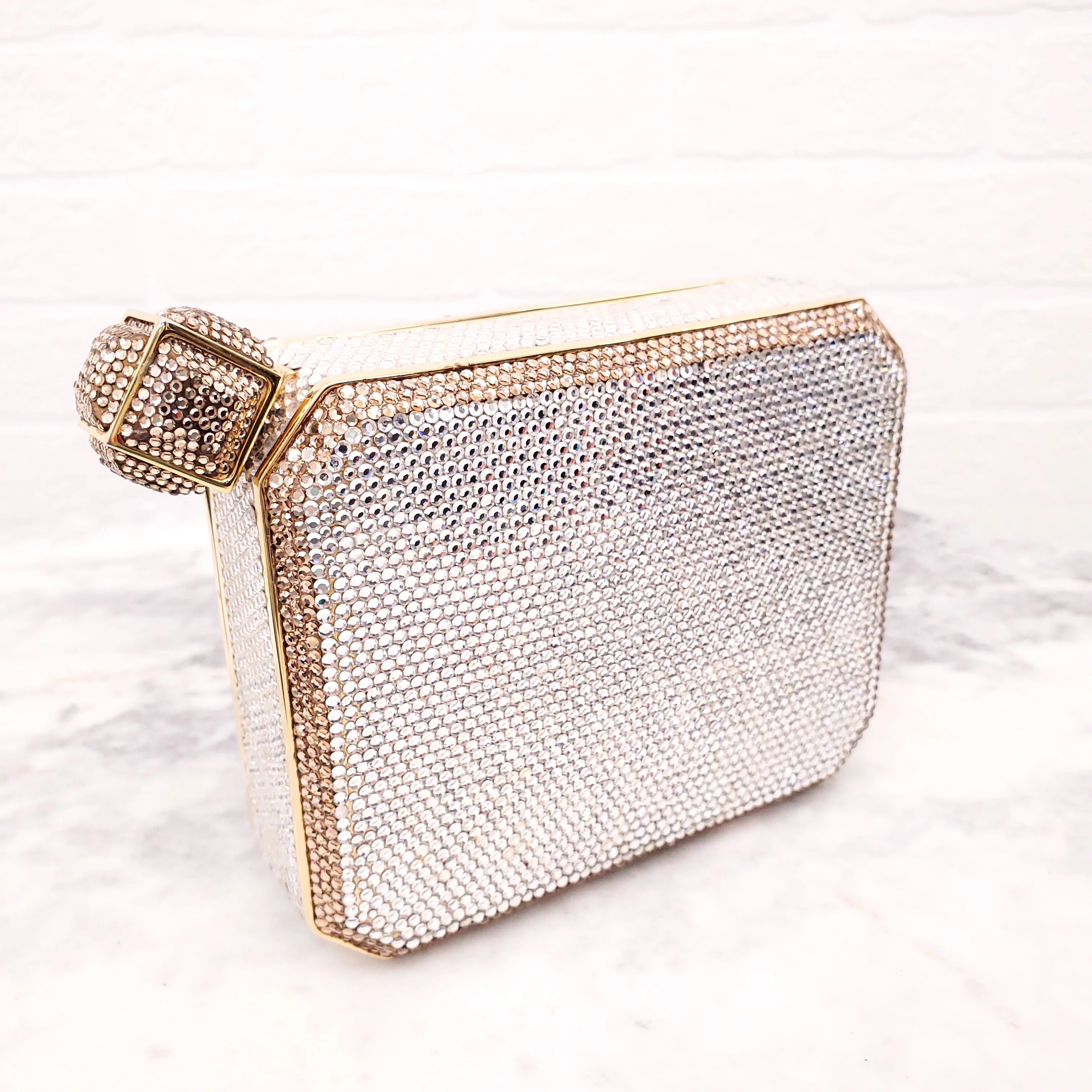 JUDITH LEIBER SWAROVSKI CRYSTAL FLASK CLUTCH - Image 4