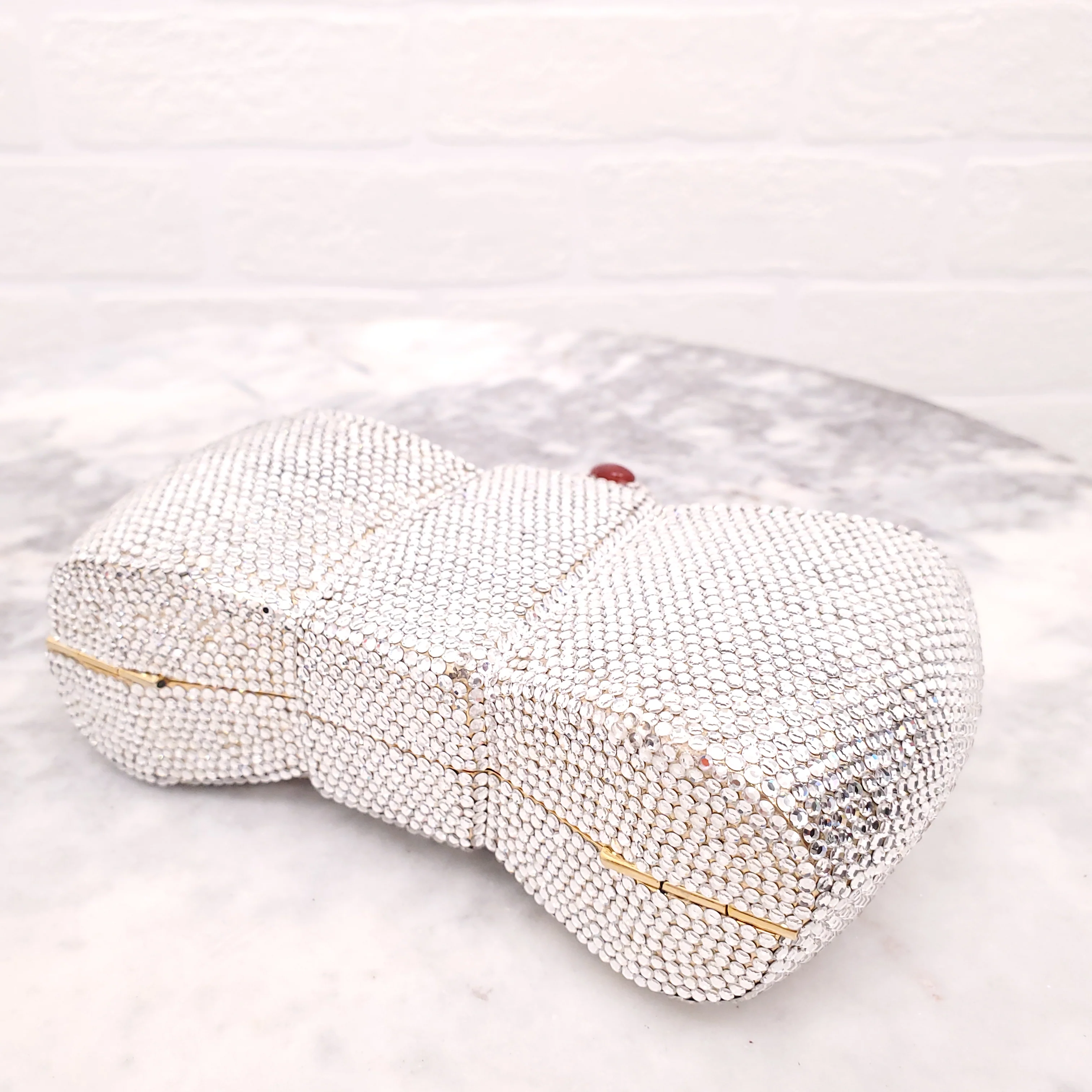 JUDITH LEIBER BOW CLUTCH - Image 8