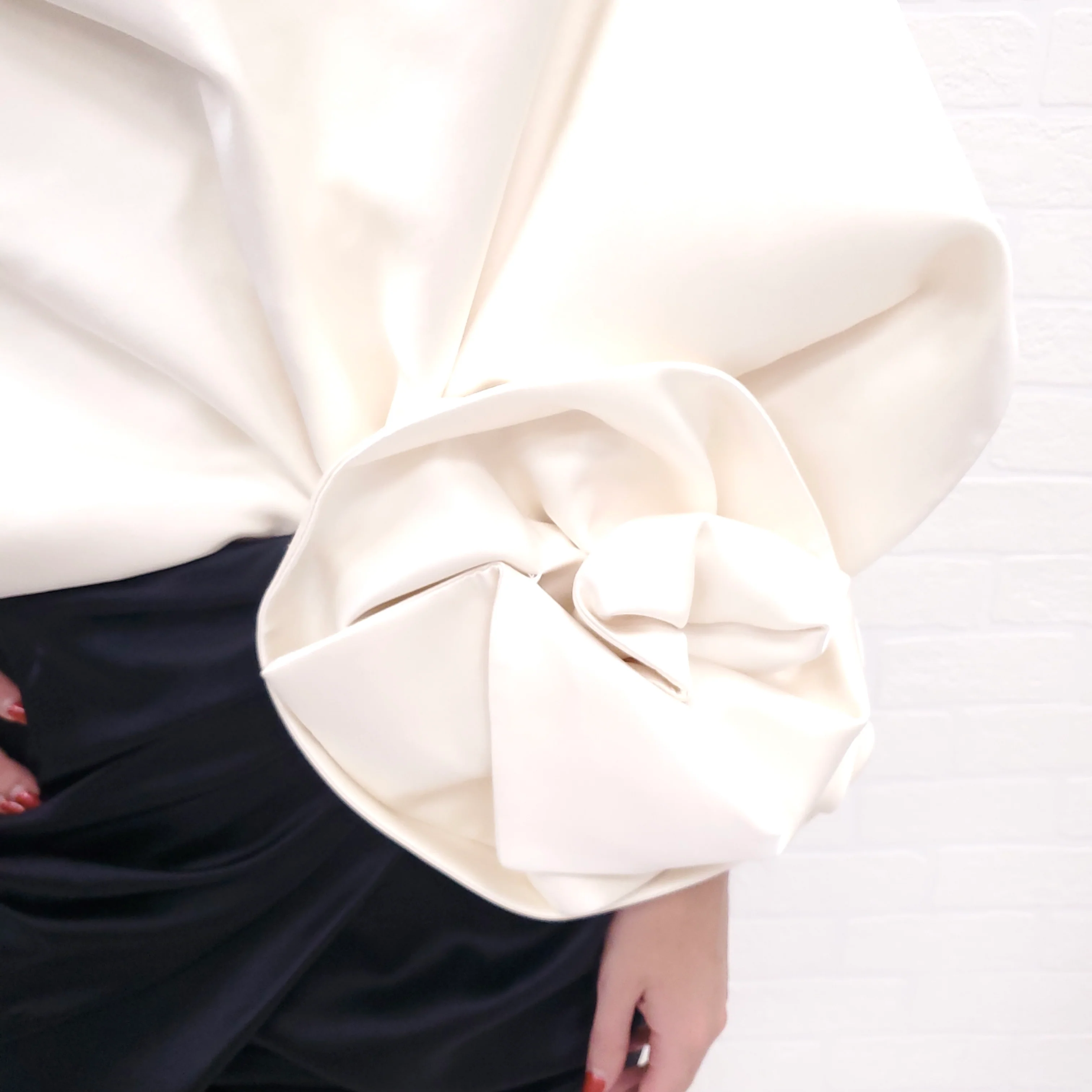 MAGDA BUTRYM CREAM ACCORDION DRESS WITH STONE DETAILED STRAPS ($3800) - SIZE 42 - Image 3