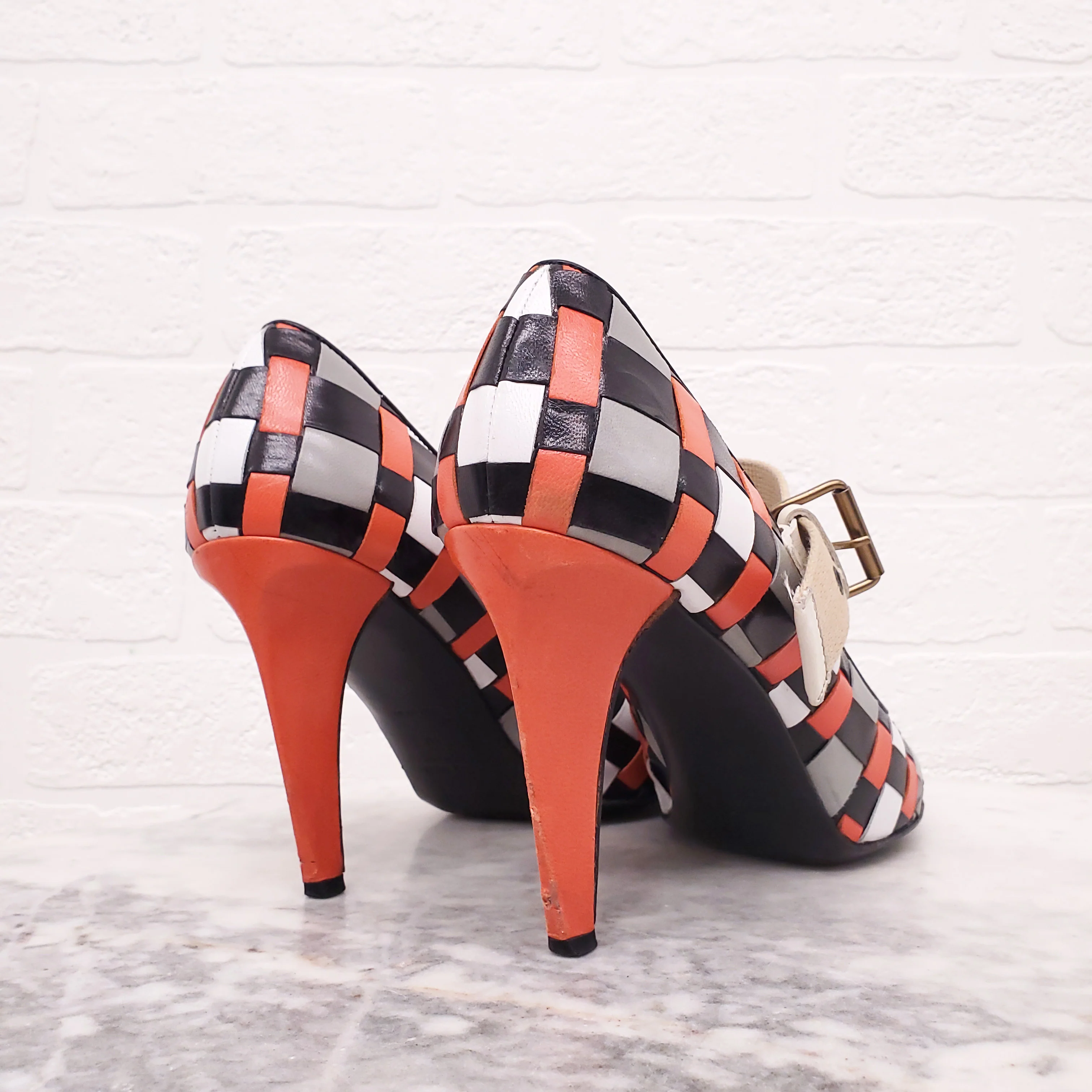 MIU MIU BLACK, ORANGE AND CREAM SQUARE PATTERNED HEELS - SIZE 40 - Image 3
