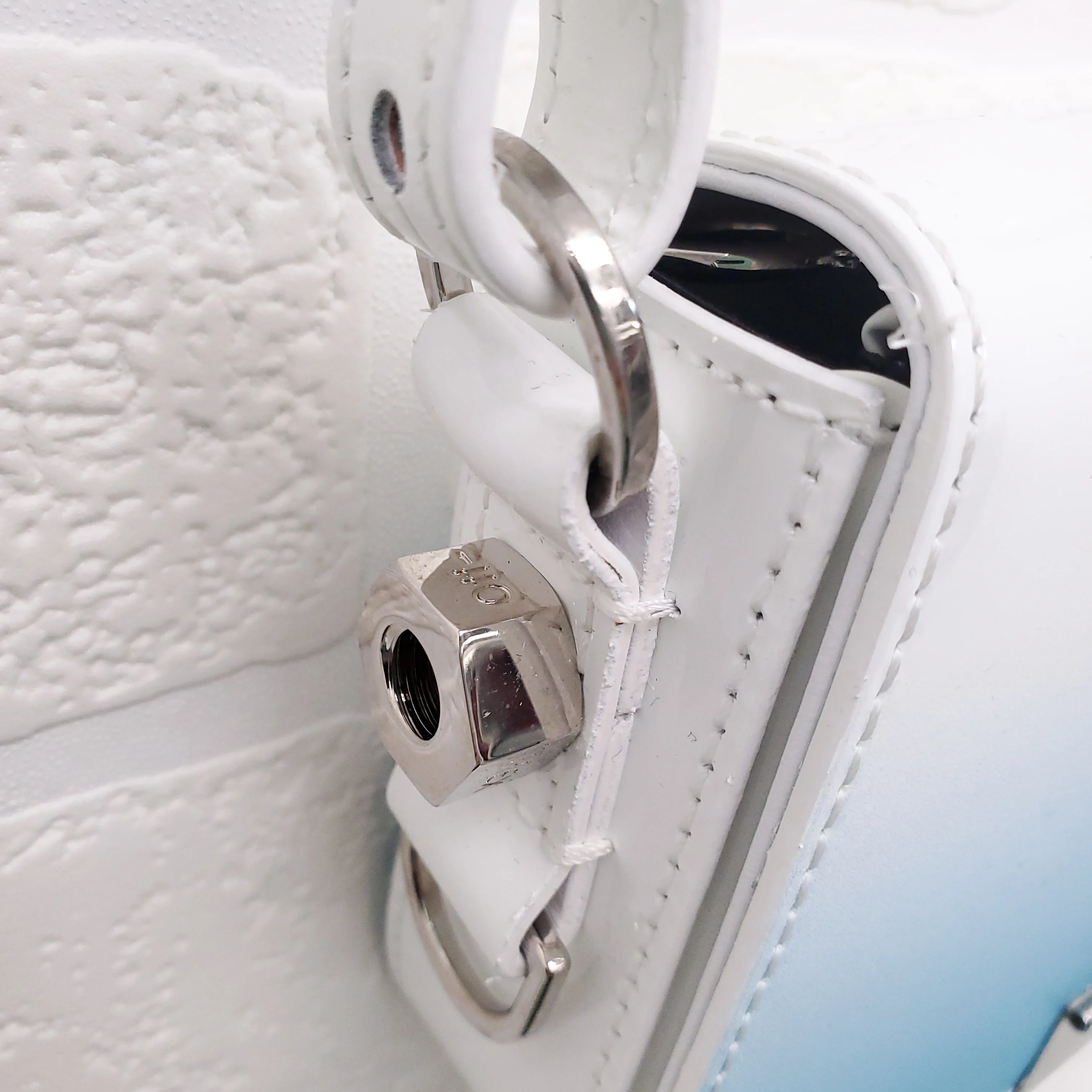 OFF-WHITE BINDER CLIP BAG - Image 4