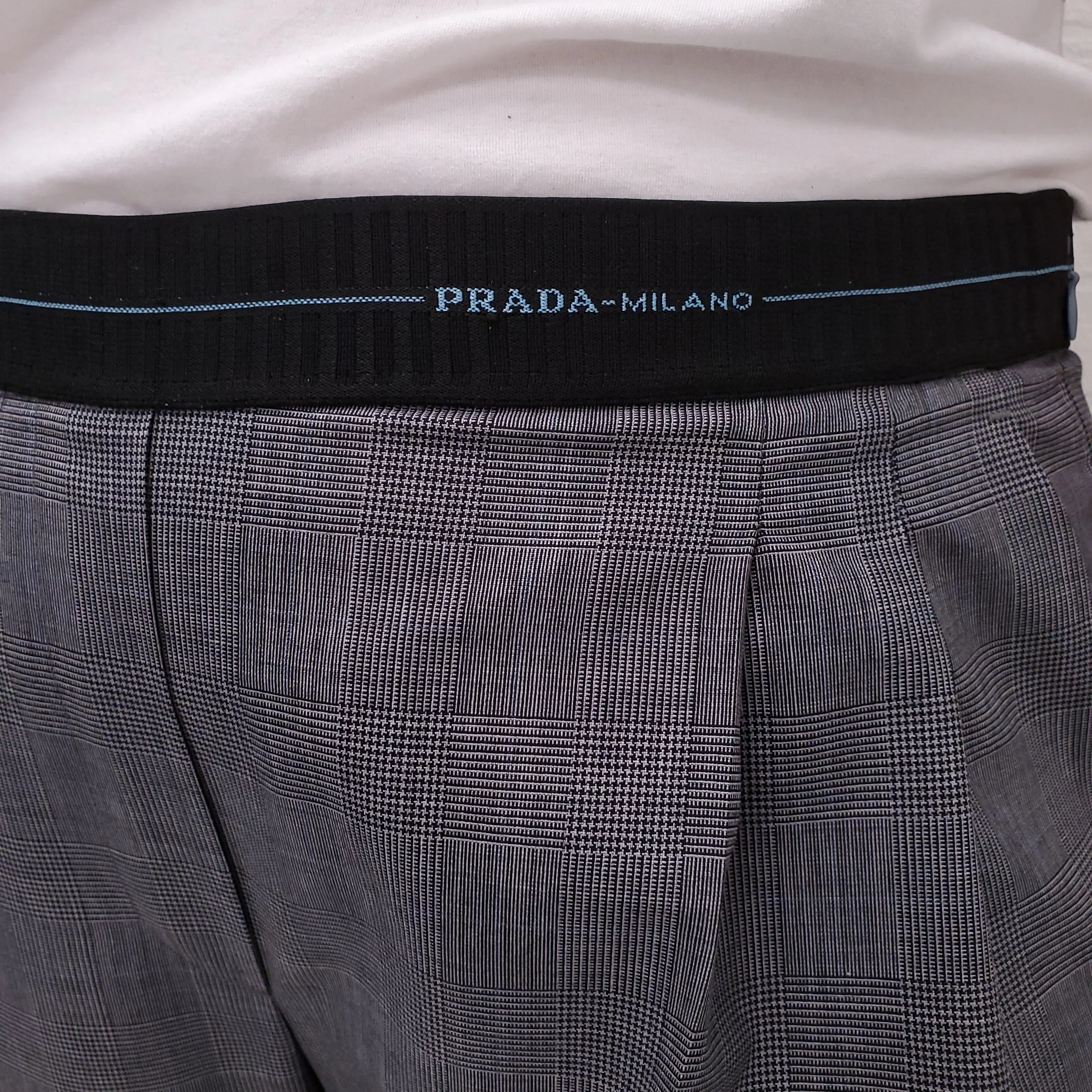 PRADA PLAID TROUSERS WITH LOGO - SIZE 46 - Image 3