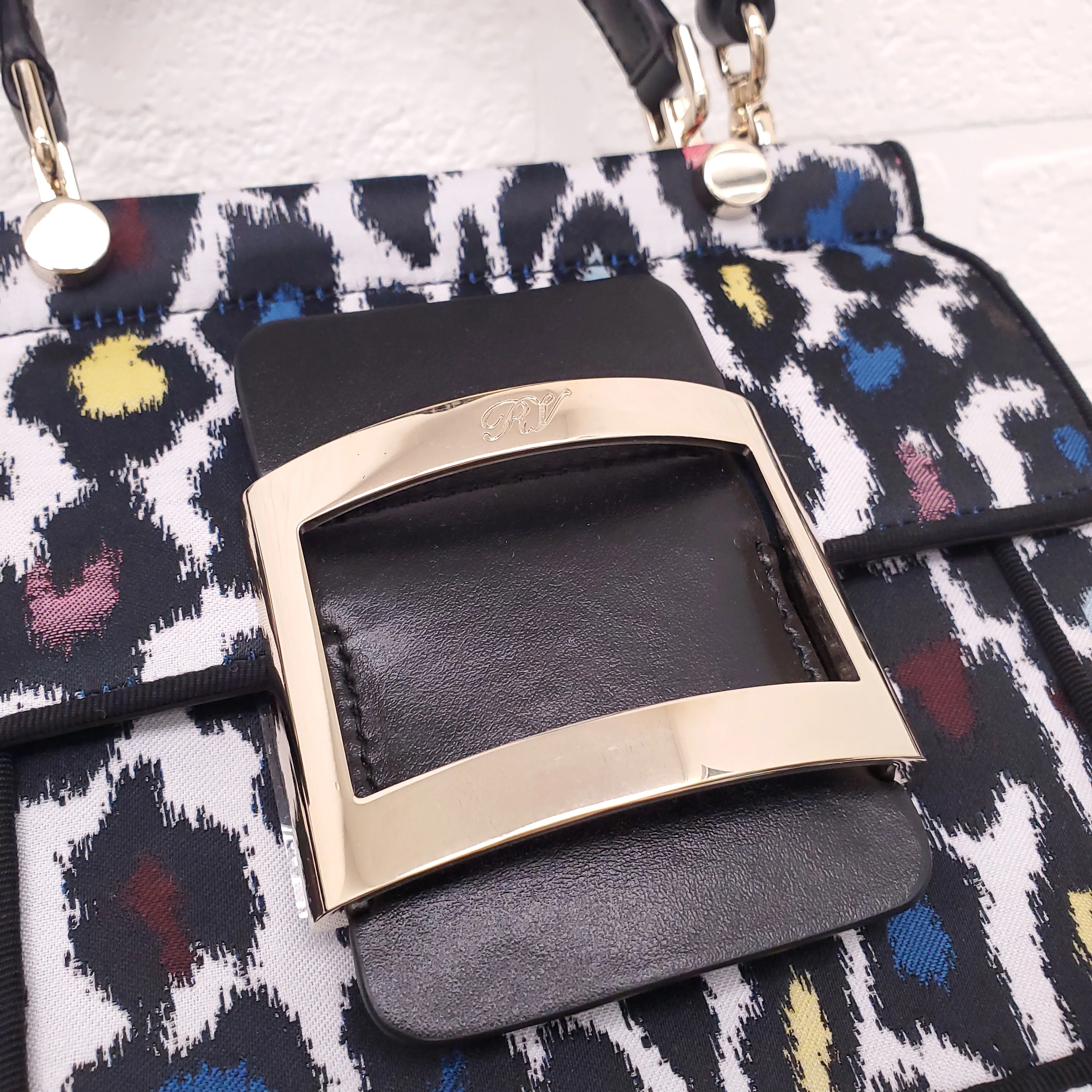 ROGER VIVIER BOWELS BAG WITH SEQUIN CROSSBODY STRAP - Image 13