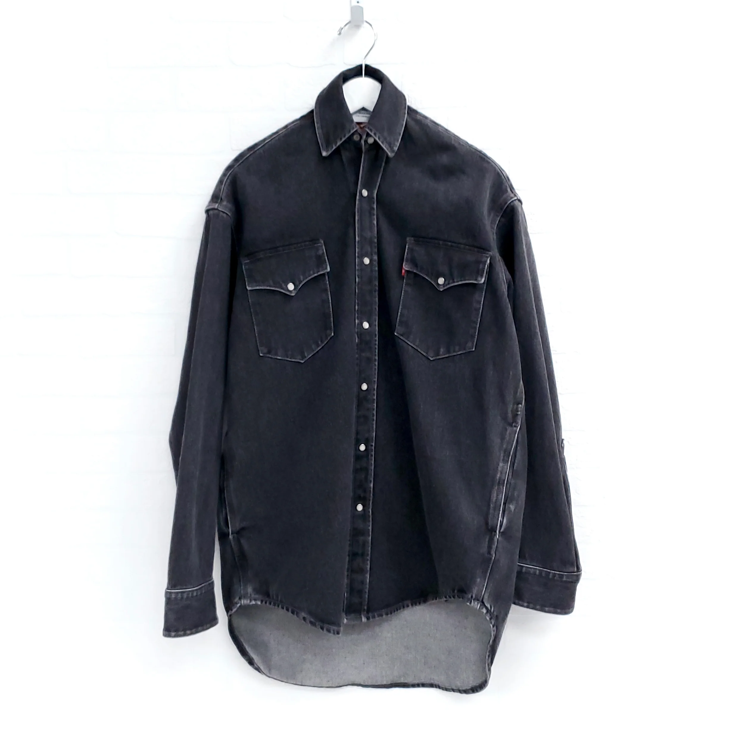 VETEMENTS X LEVIS BLACK OVERSIZED DENIM JACKET - SIZE XS - Image 4